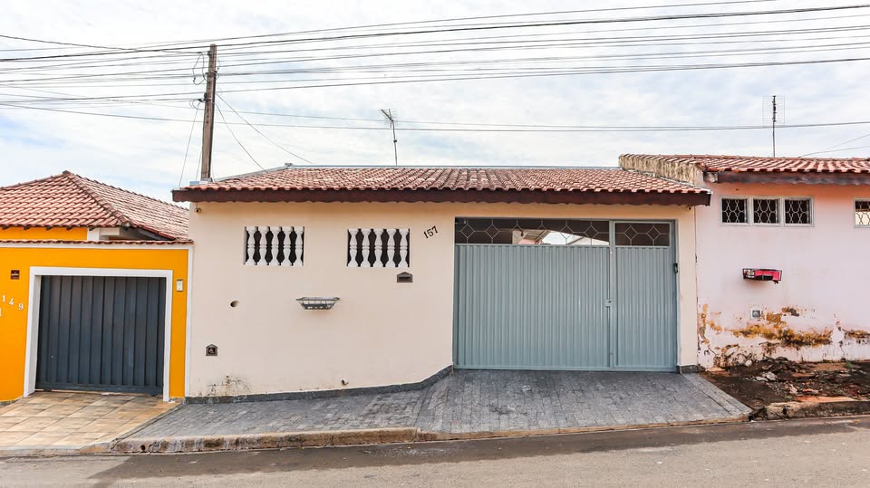 CASA À VENDA – na parte Alta do ISTOR LUPPI em Itapira/SP