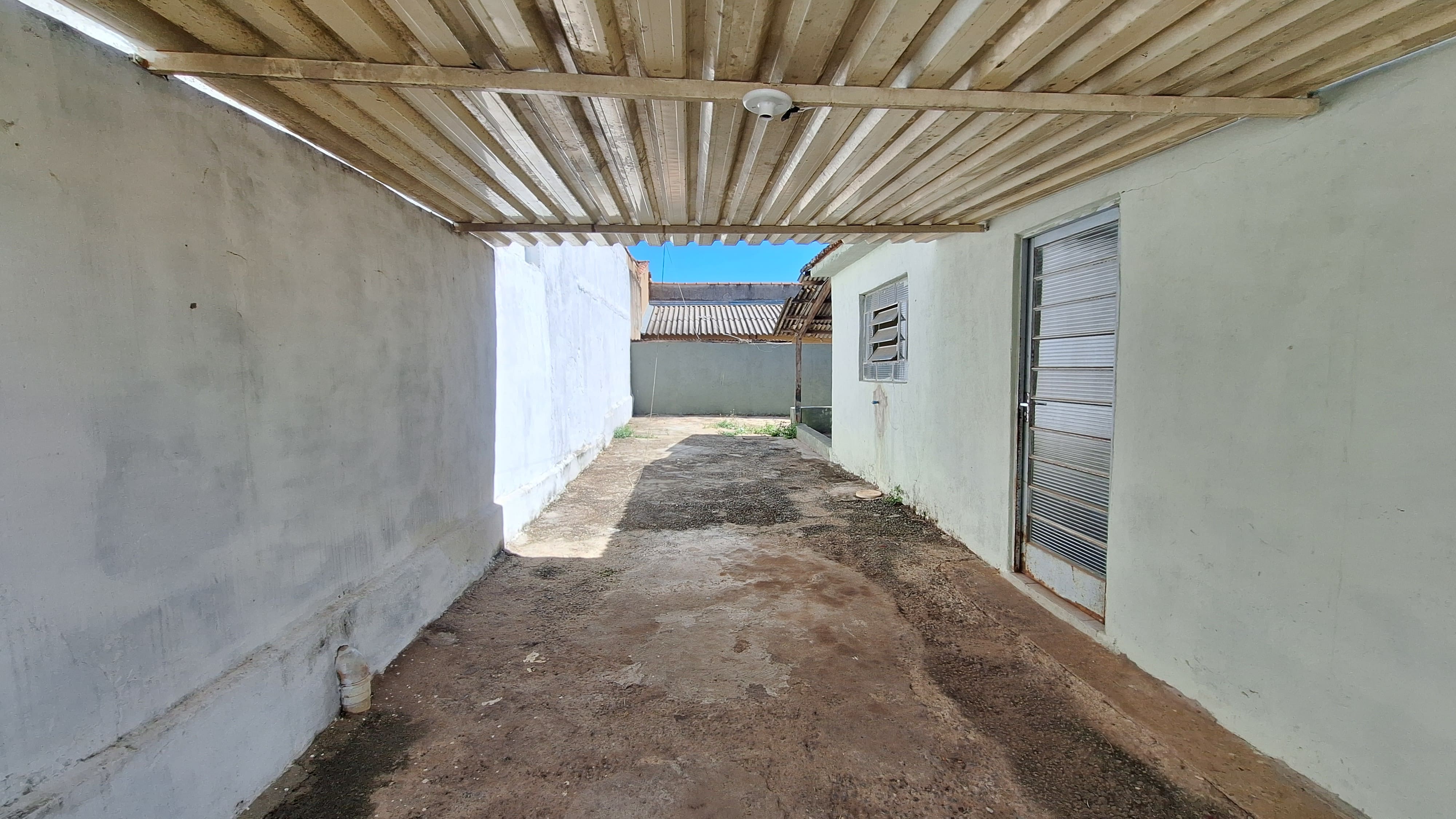 Casa à venda com Edícula nos Fundos no Parque do Estado em Mogi Mirim