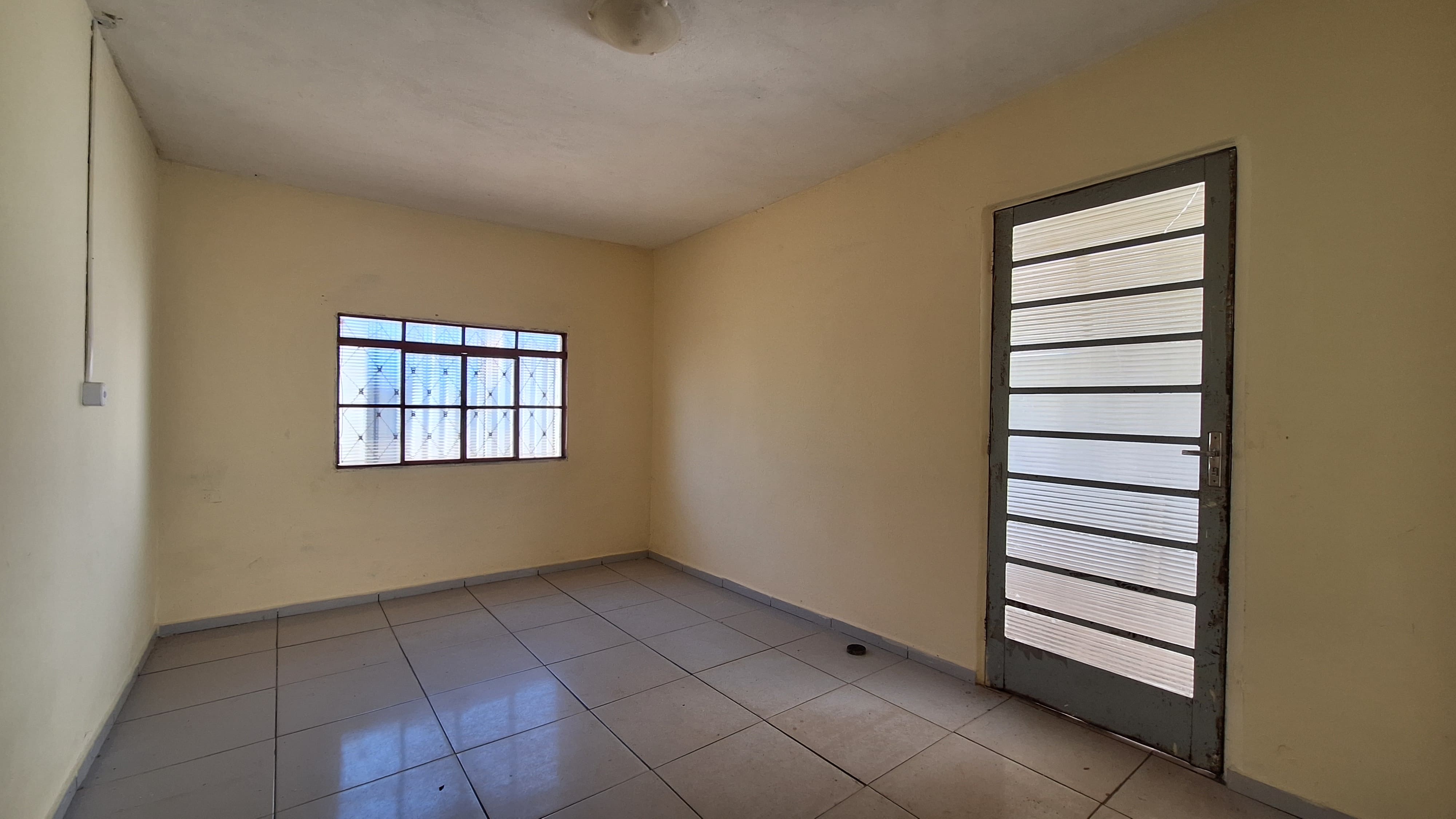 Casa à venda com Edícula nos Fundos no Parque do Estado em Mogi Mirim