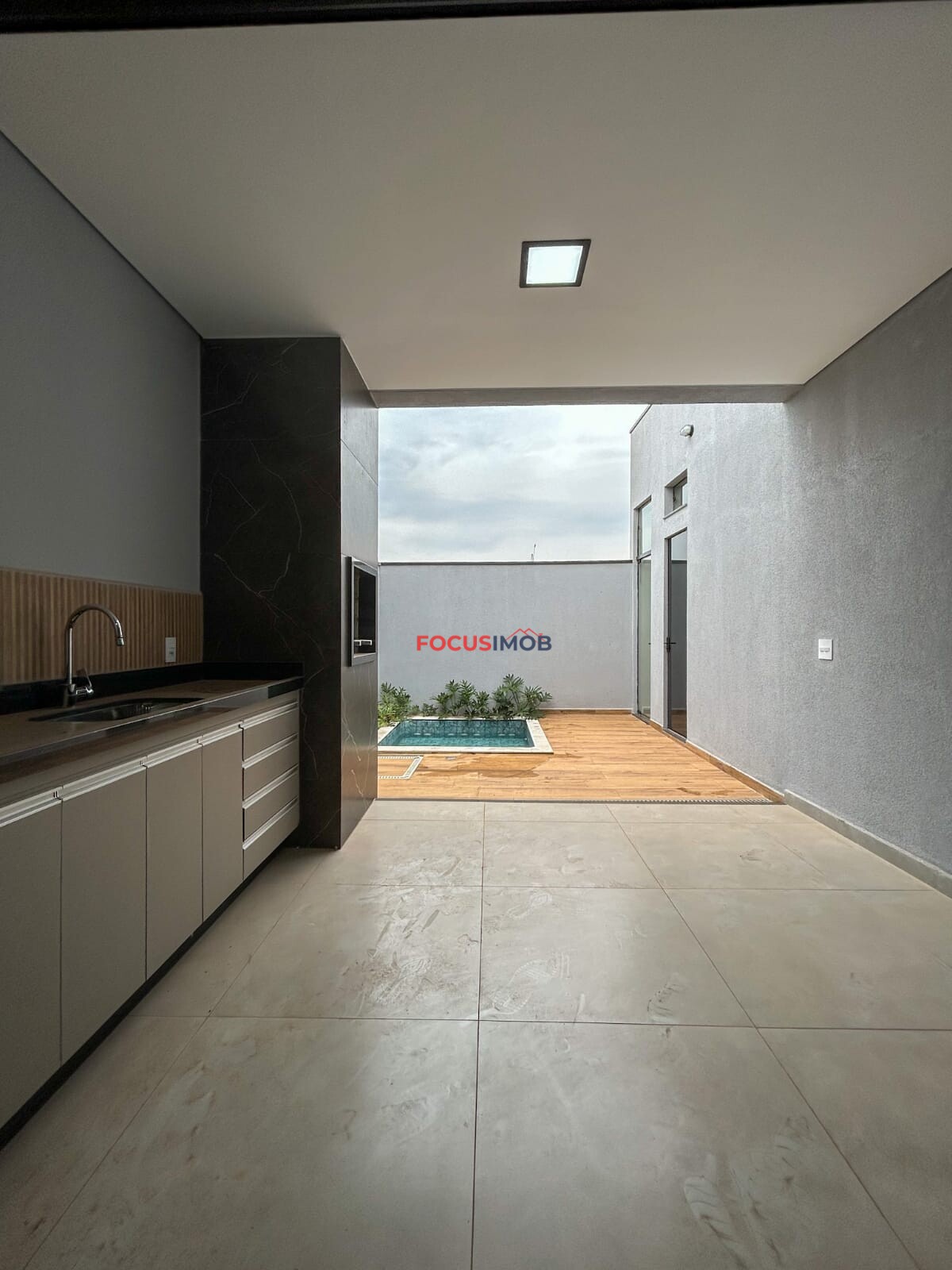 Casa a Venda Condomínio Santa Mônica III, Mogi Guaçu-SP