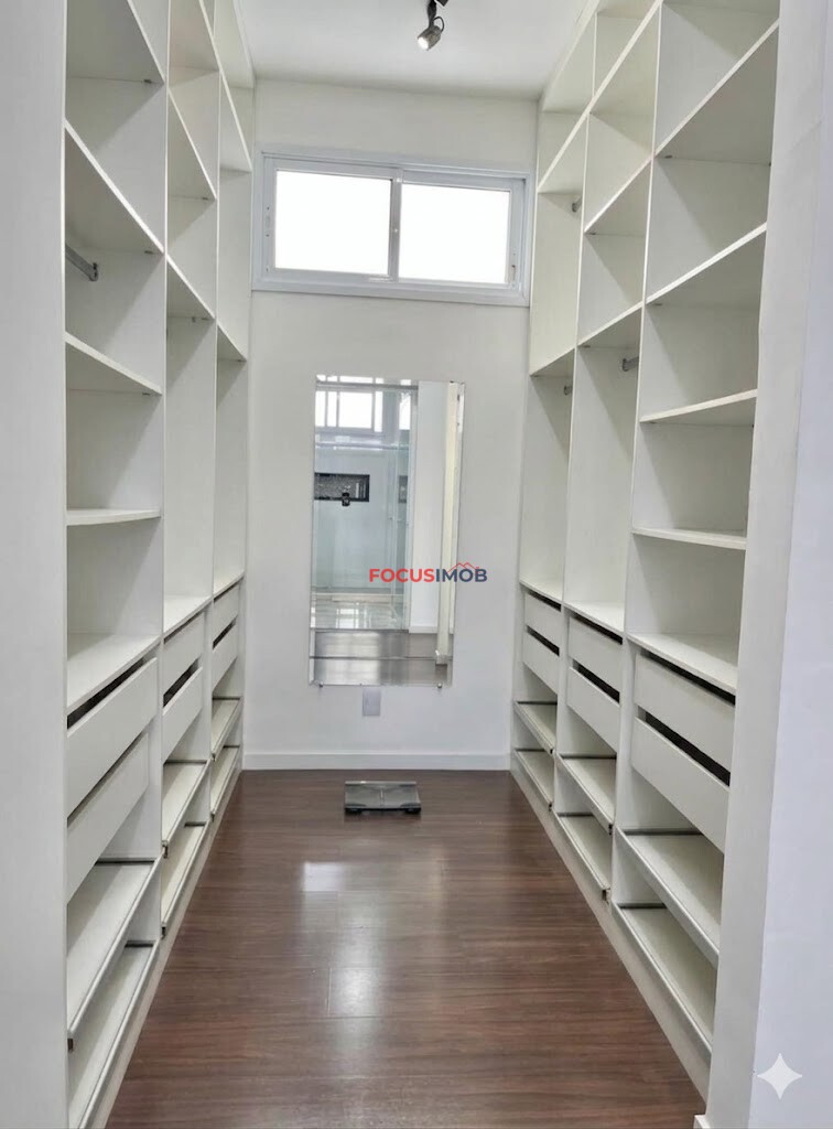 Lindo Sobrado no  Condomínio Europa - Mogi Guaçu -  4 Dormitórios