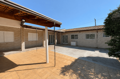 Casa Térrea com 3 Dormitórios e Amplo Quintal à Venda – Jardim Paulista | Mogi Guaçu/SP