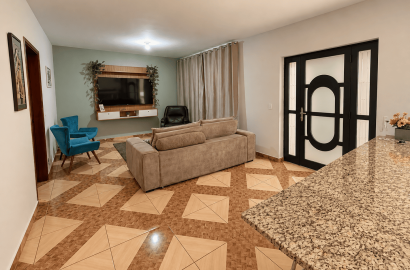 Casa com 3 Quartos, Closet e Garagem para 3 Carros – Jardim Itacolomy