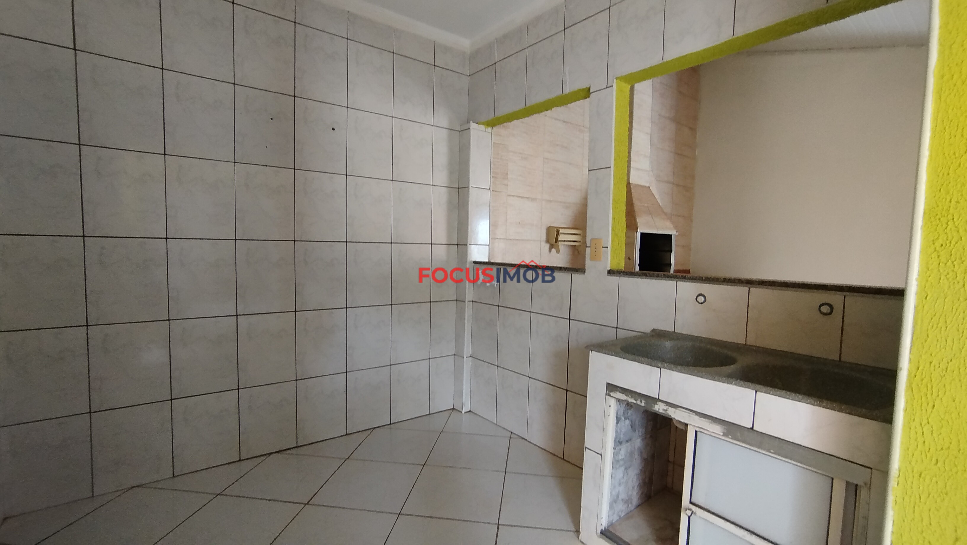 Sobrado três dormitórios no Jd Victoria Mogi Guaçu