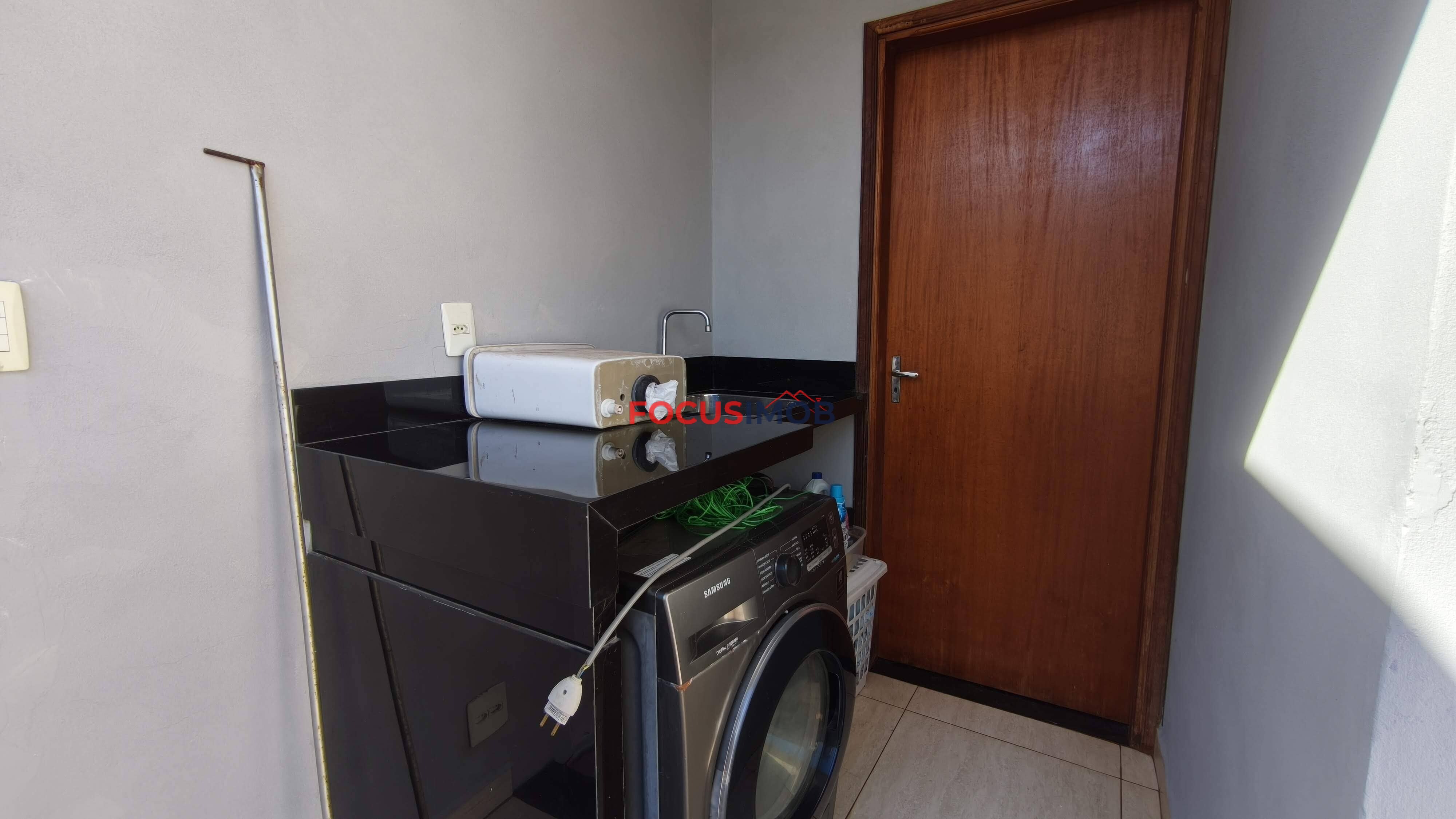 CASA A VENDA NO RESIDENCIAL RUBENS FERIAN – ITAPIRA/SP