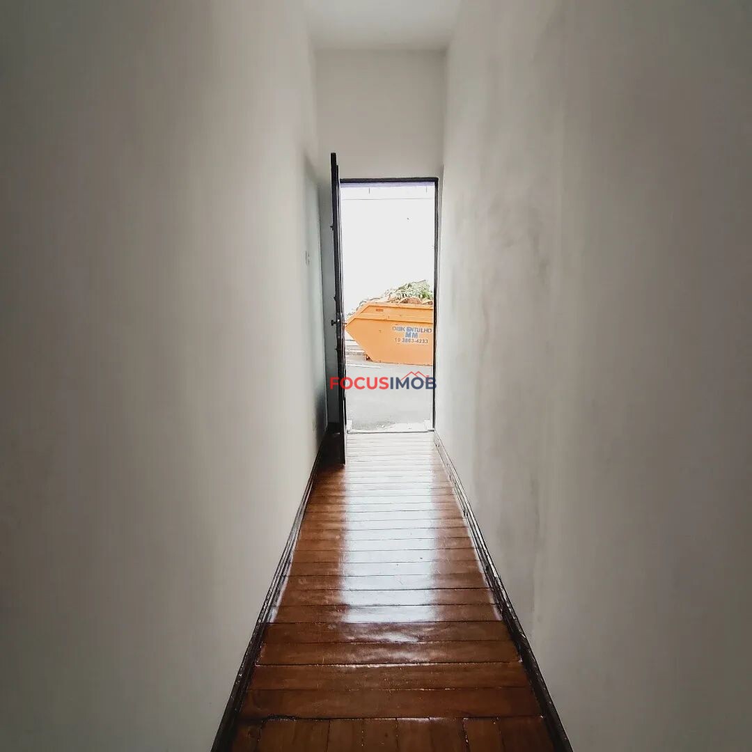 Casa á Venda no centro de Itapira-SP