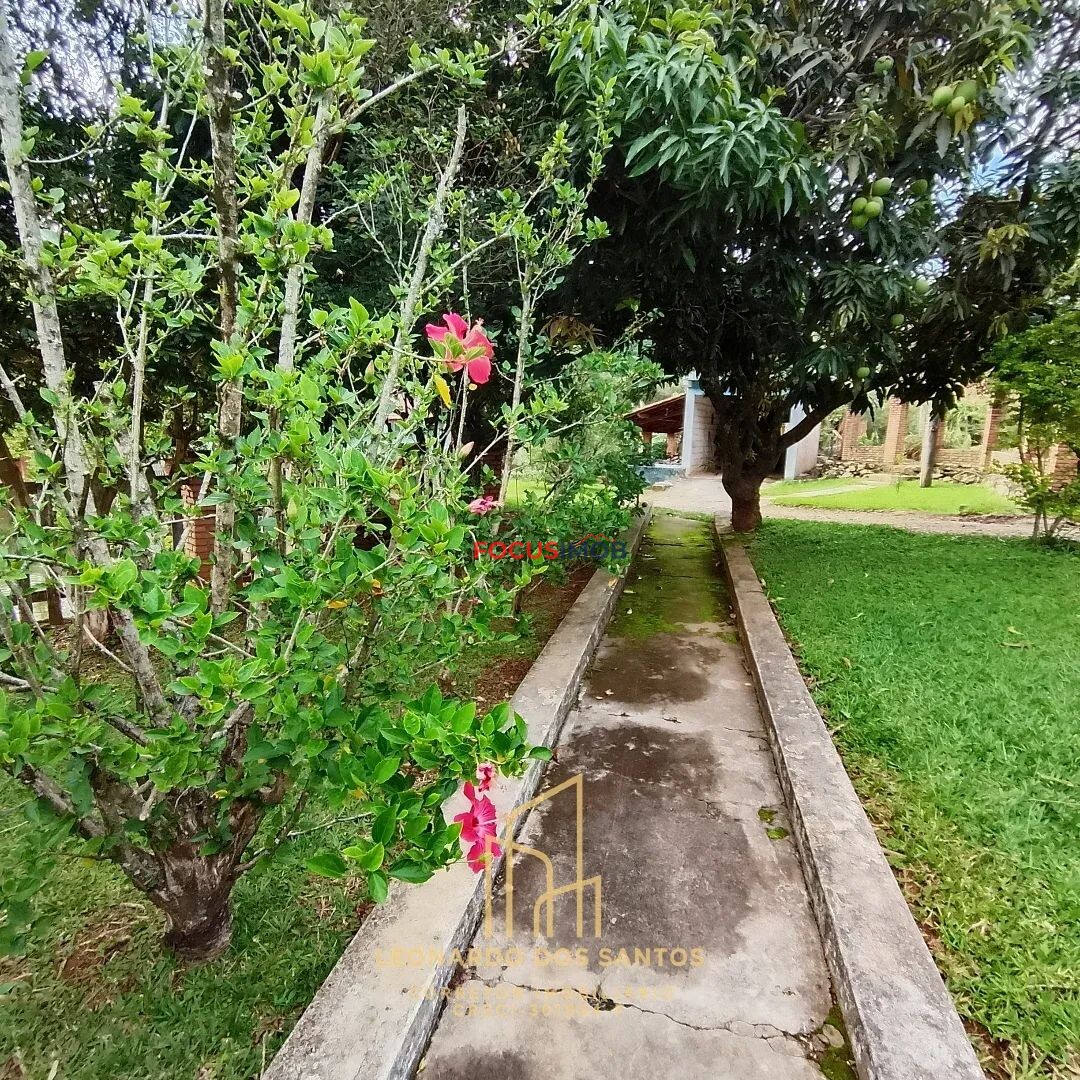 Sítio em Monte Alegre