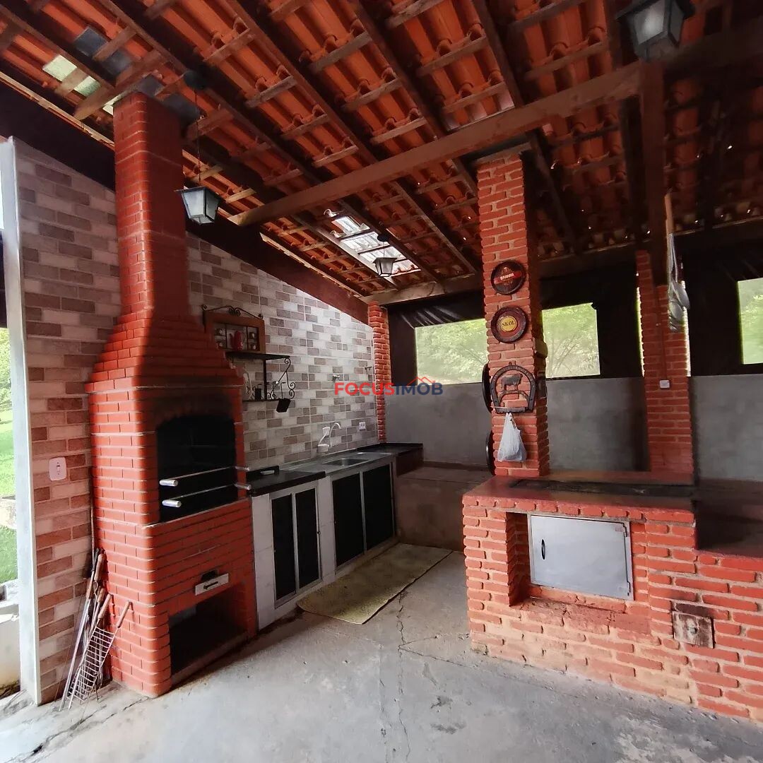 Sítio em Monte Alegre