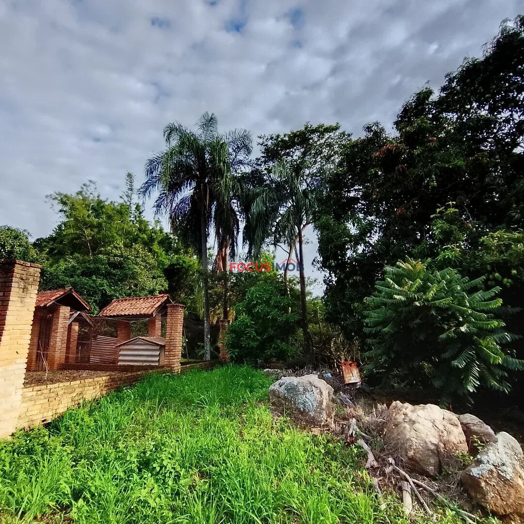 Sítio em Monte Alegre