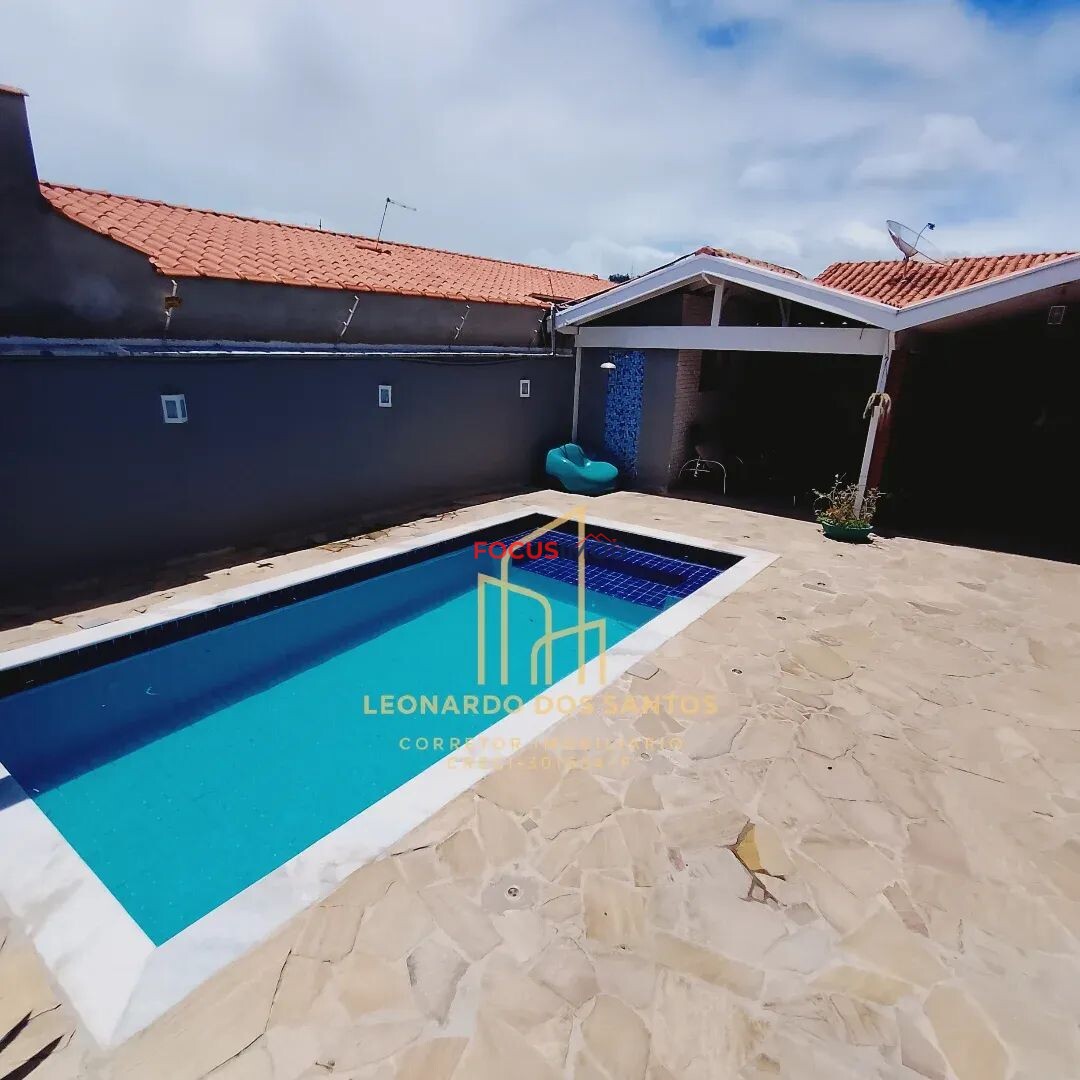 Casa a venda em Amparo