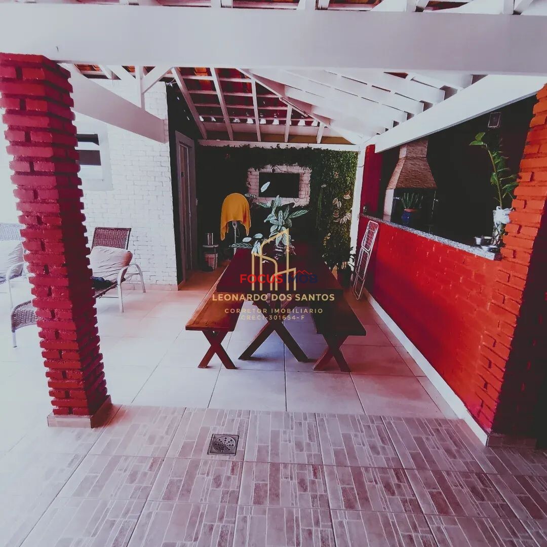 Casa a venda em Amparo