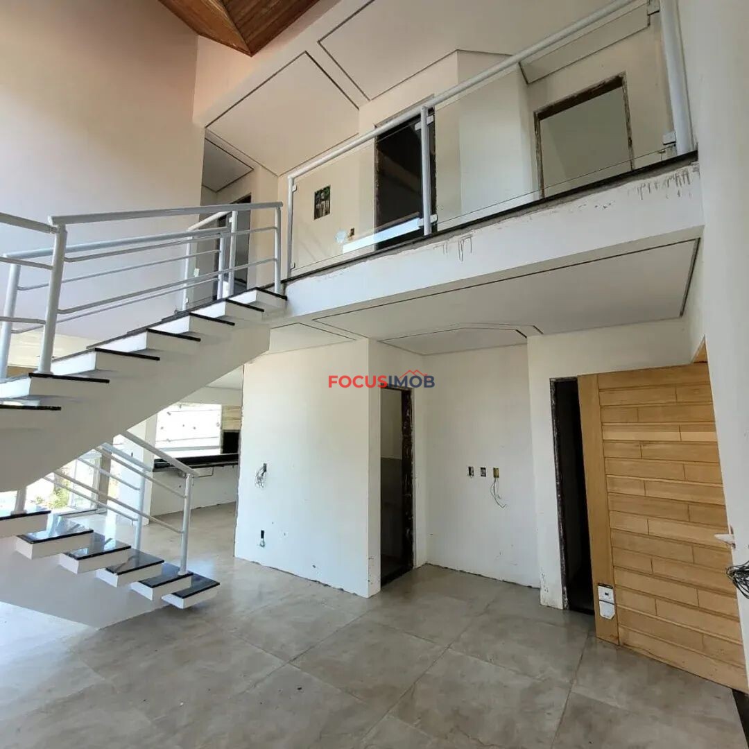 Casa nova em Águas de Lindóia