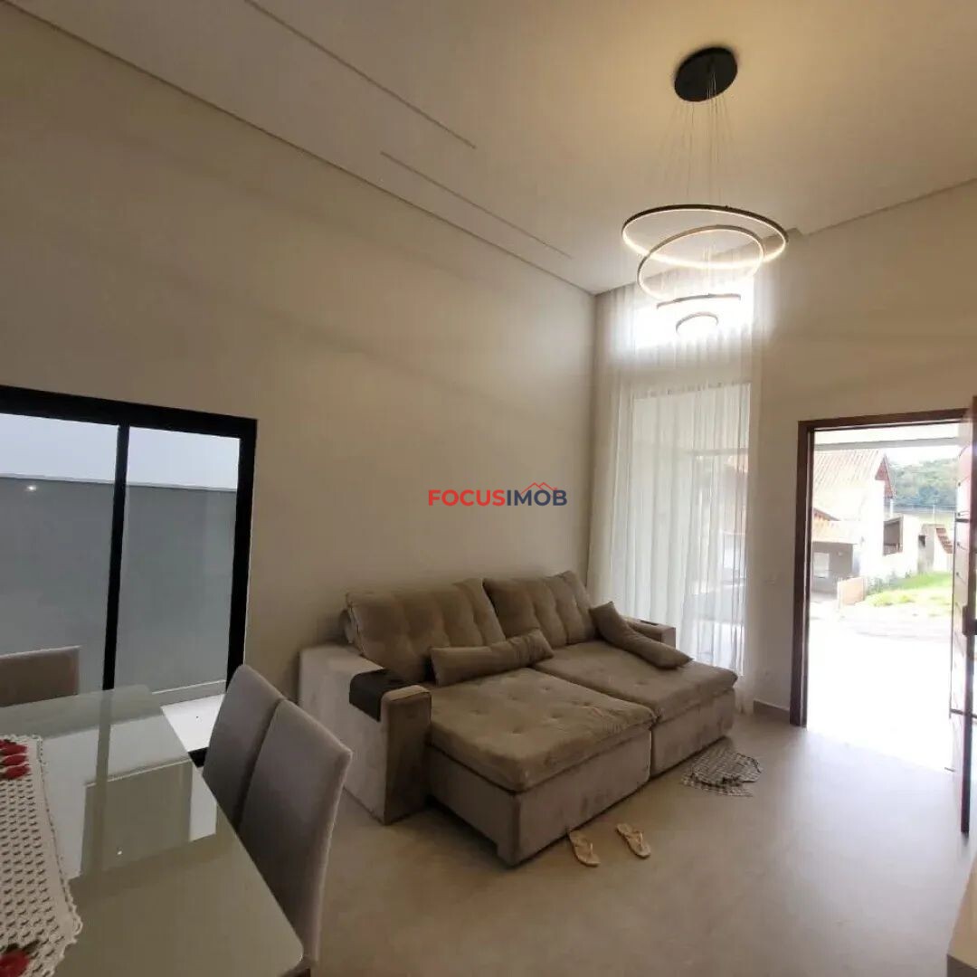 Casa a Venda Águas de Lindóia