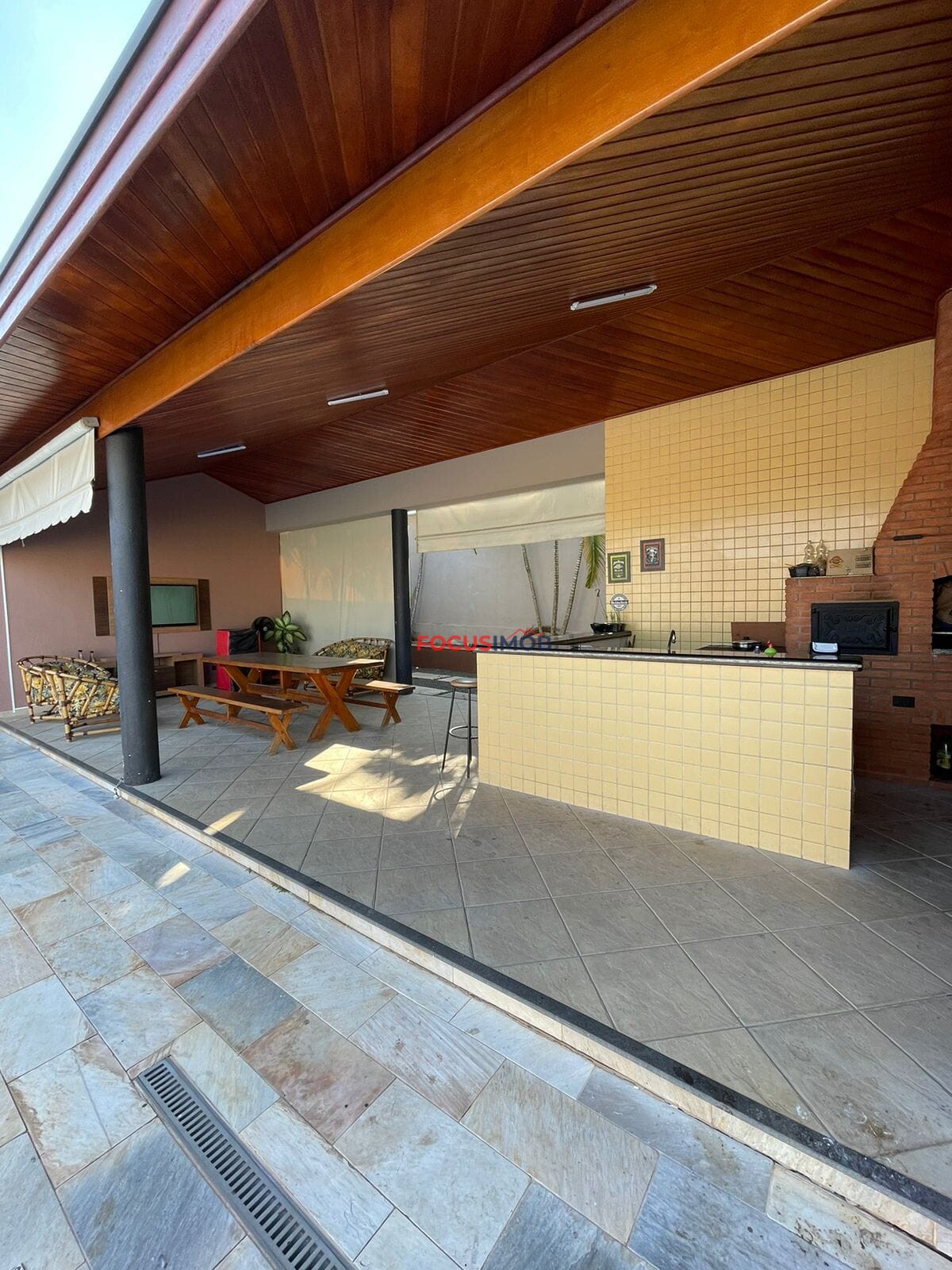 Casa moderna à venda com lazer completo e energia fotovoltaica