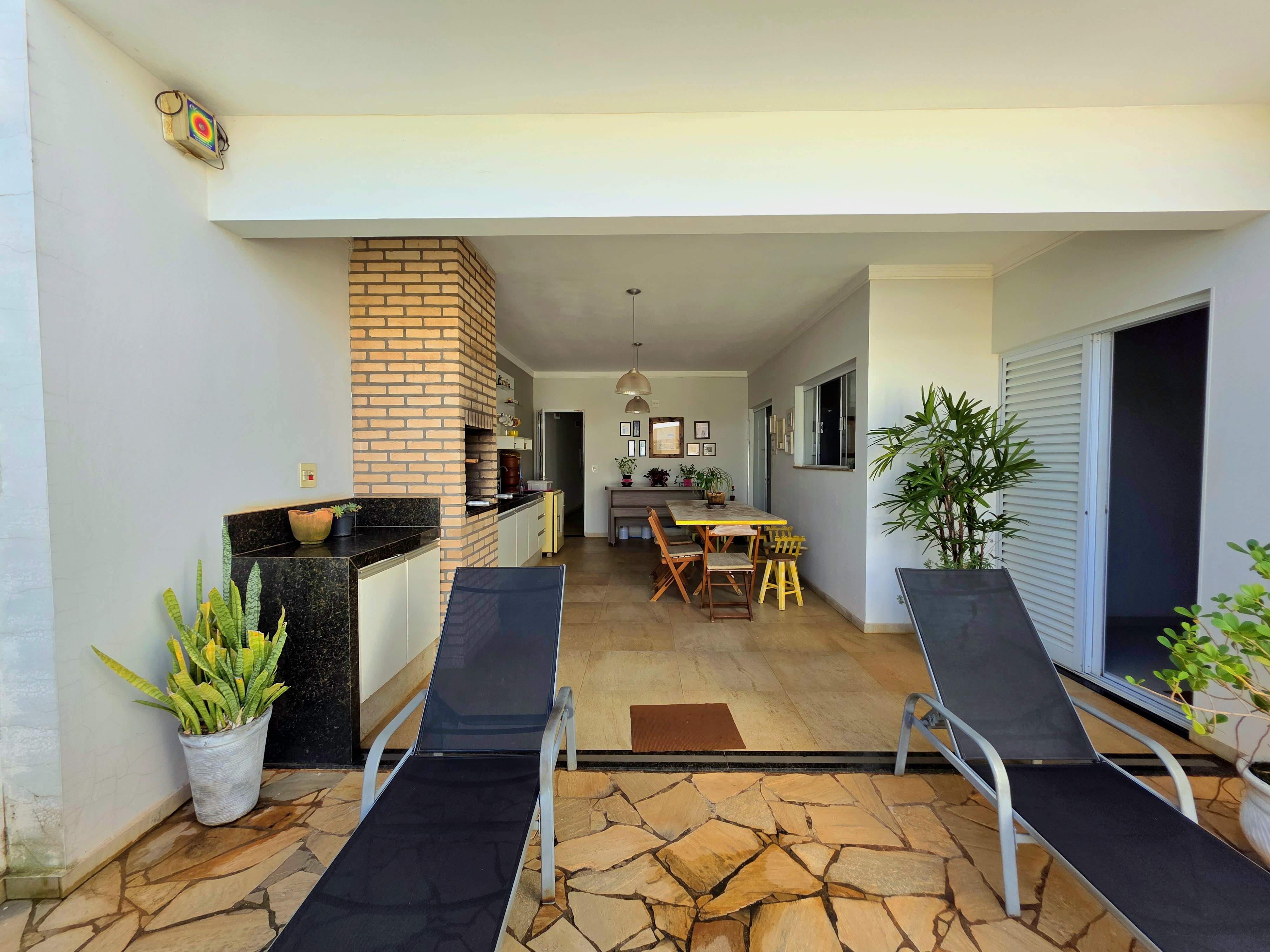 Vendo Linda Casa na cidade de Araras - Bairro Piratininga