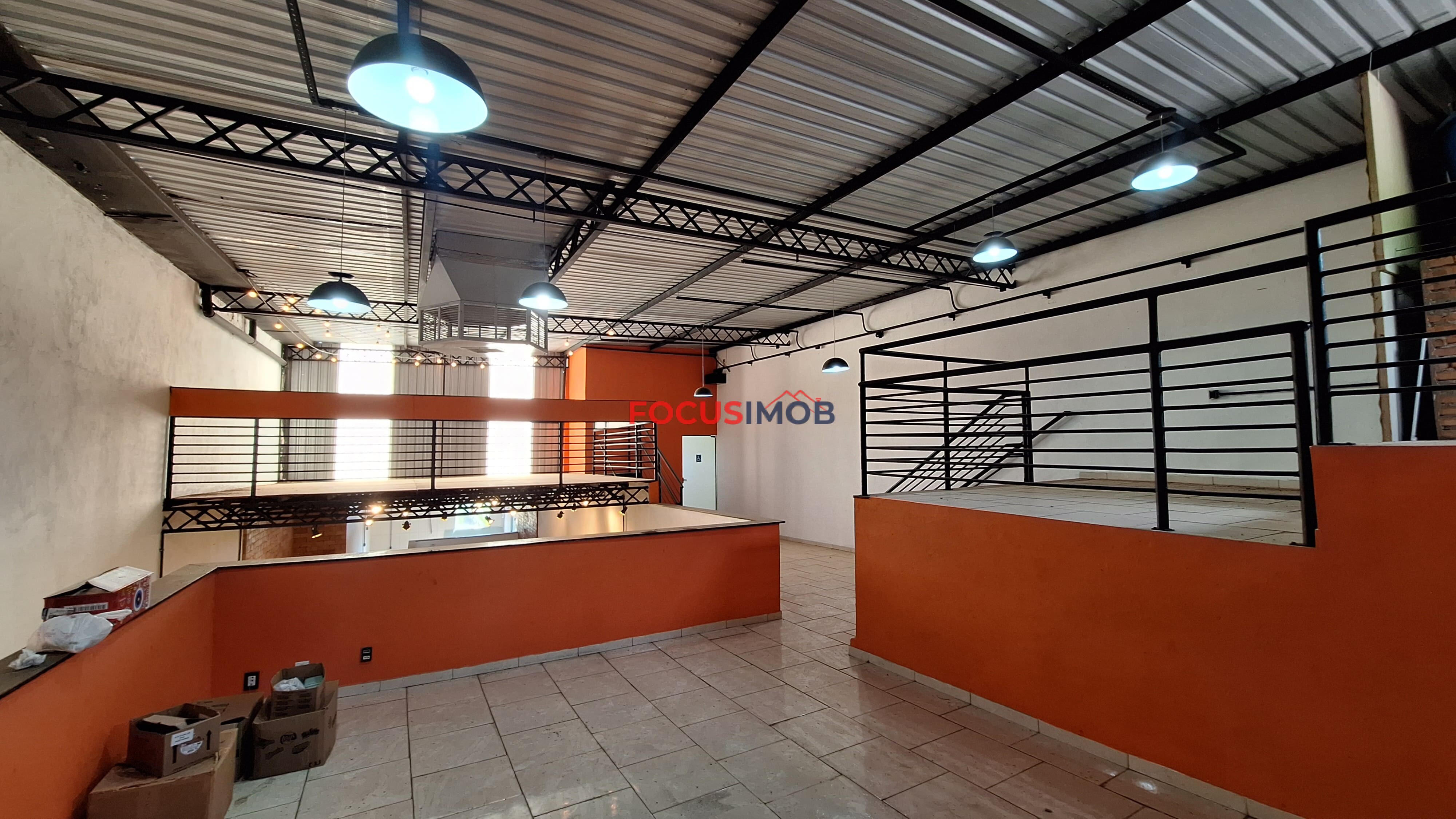Imóvel comercial disponível para aluguel em região estratégica de Mogi Guaçu - R$4.000,00 Mensal