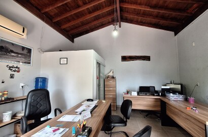 Casa para locação com 3 dormitórios, 270 m², no Jardim Serra Dourada