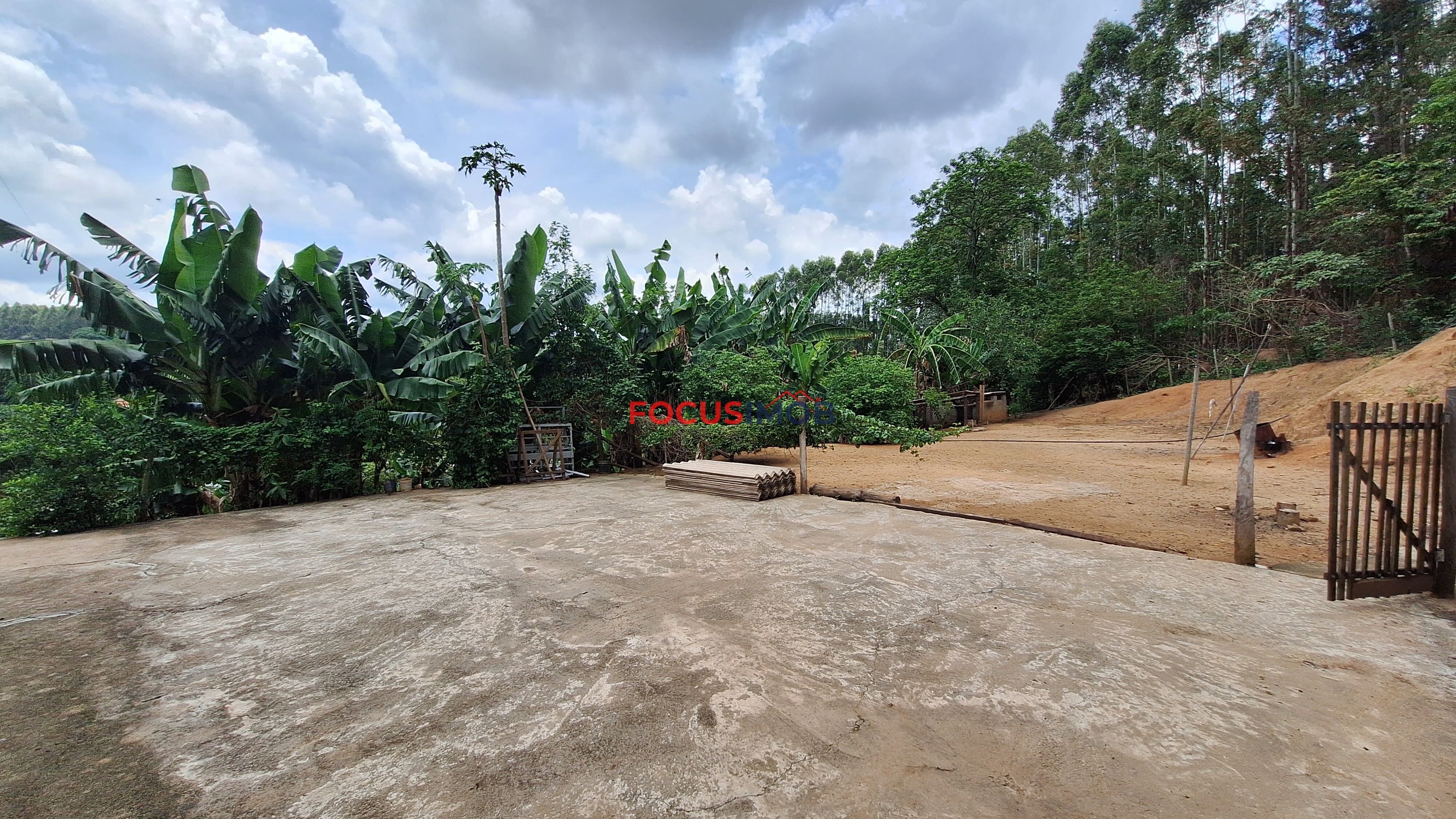 Excelente Oportunidade – Propriedade Rural com Grande Potencial Comercial e de Lazer