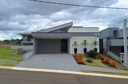 IMÓVEL DE ALTO PADRÃO À VENDA – CONDOMÍNIO MORRO VERMELHO 2