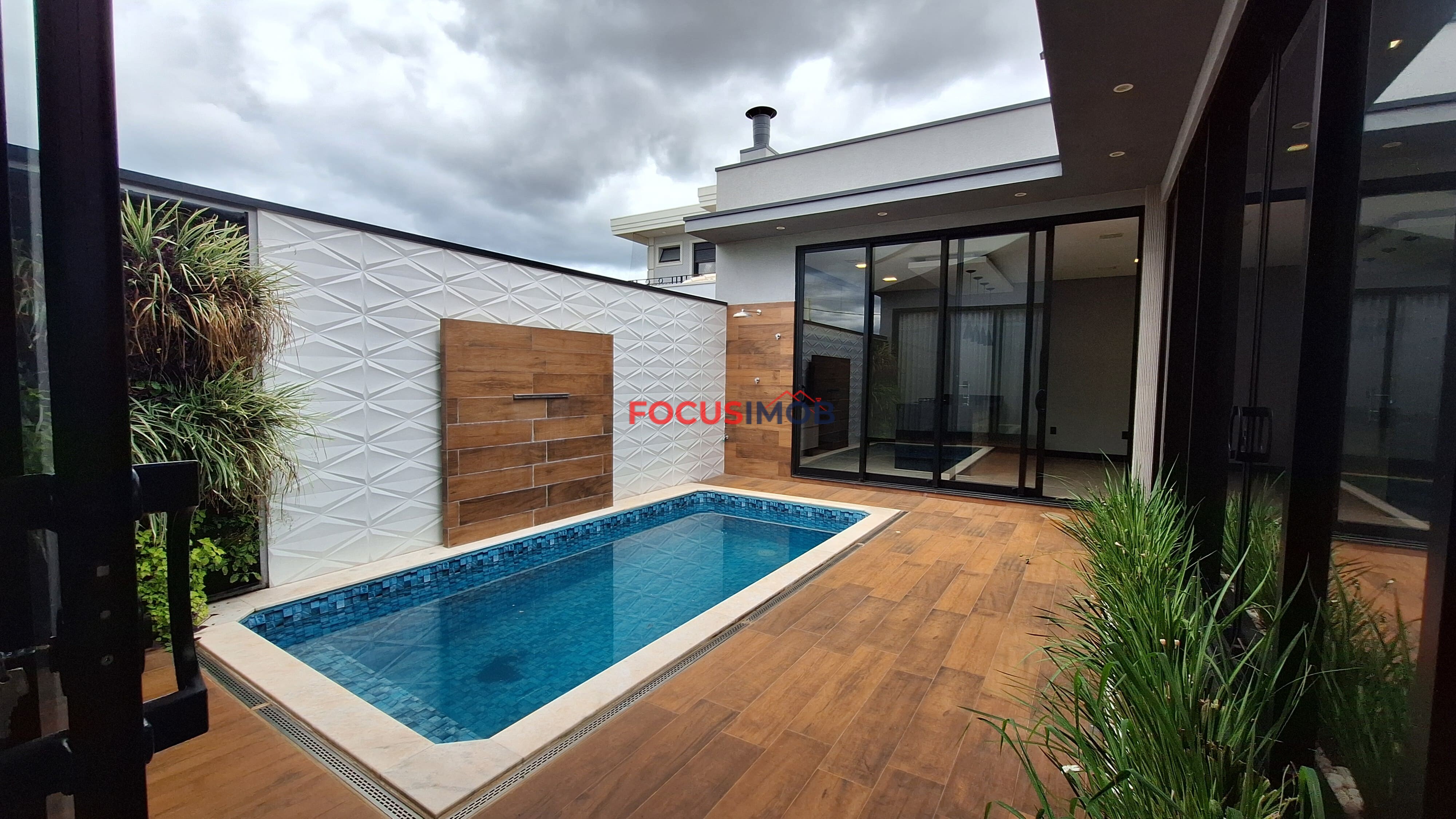 IMÓVEL DE ALTO PADRÃO À VENDA – CONDOMÍNIO MORRO VERMELHO 2