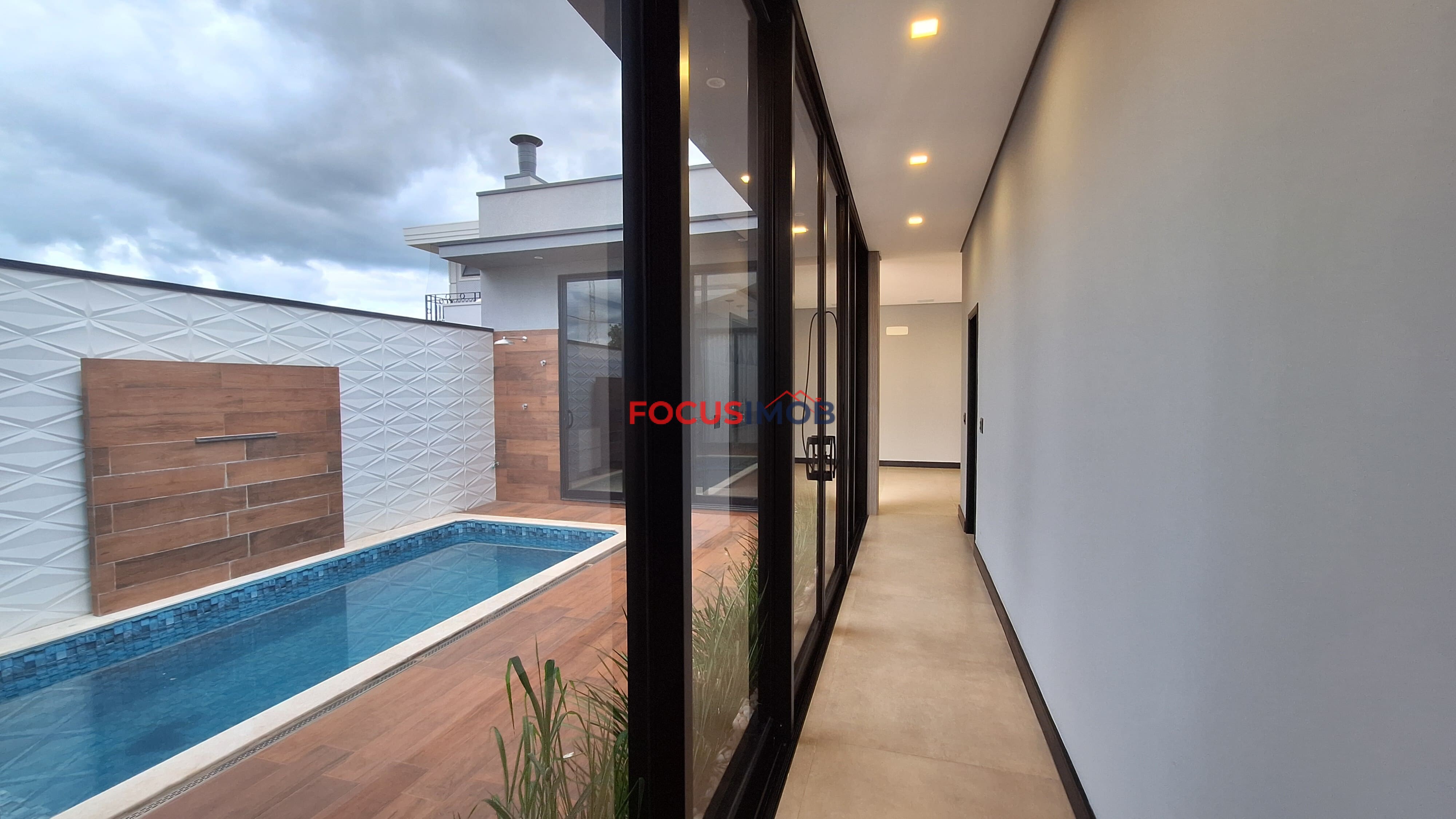 IMÓVEL DE ALTO PADRÃO À VENDA – CONDOMÍNIO MORRO VERMELHO 2