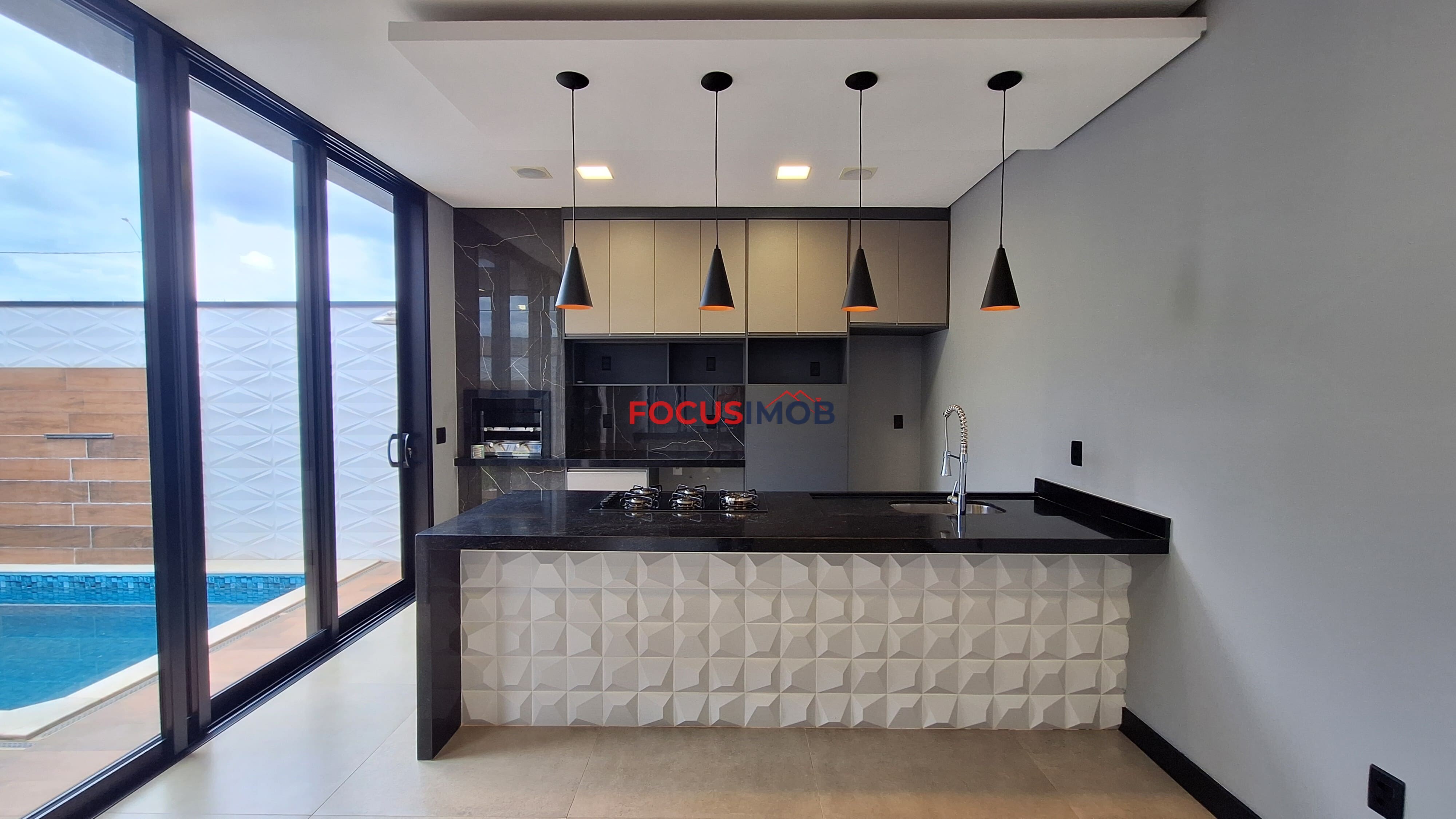 IMÓVEL DE ALTO PADRÃO À VENDA – CONDOMÍNIO MORRO VERMELHO 2