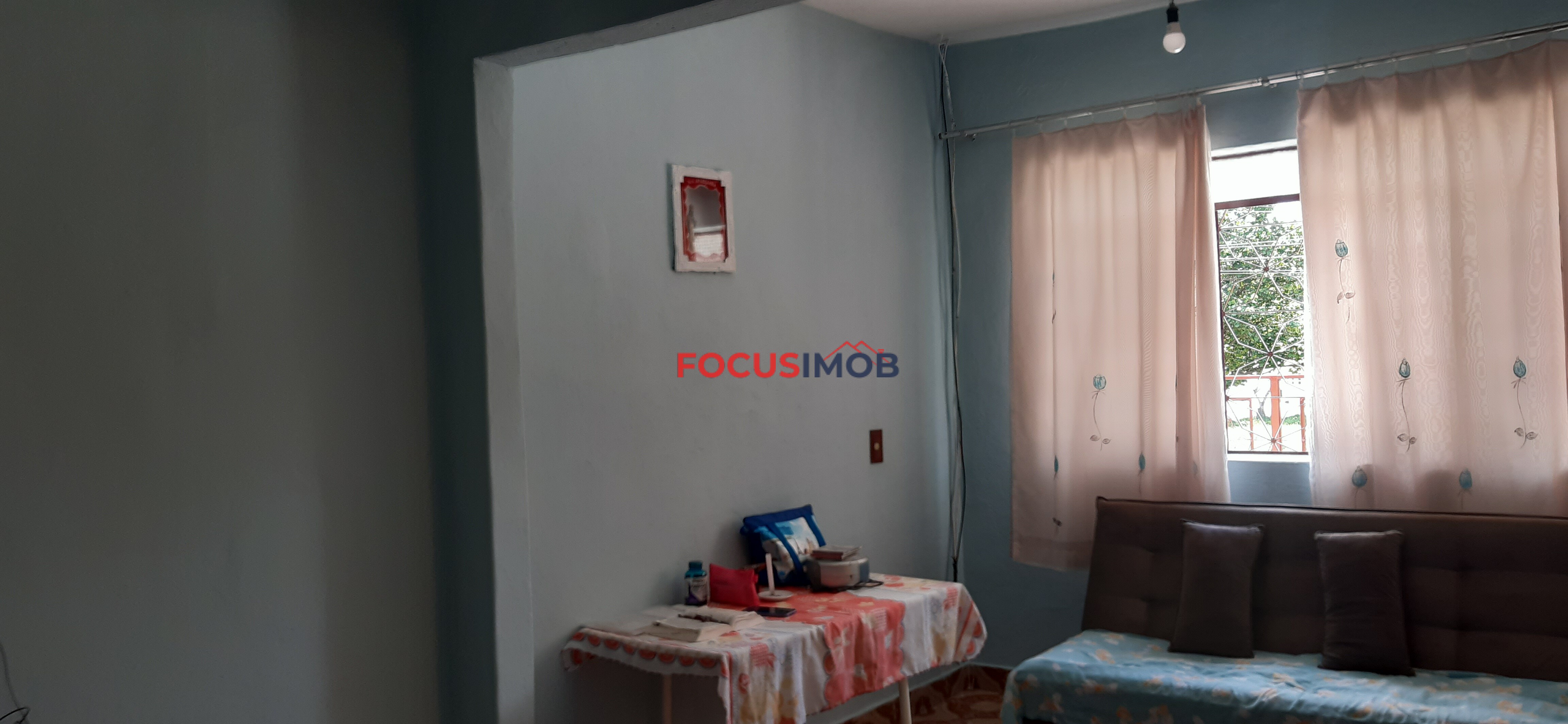 Linda casa no Jardim Itacolomy Zona Sul