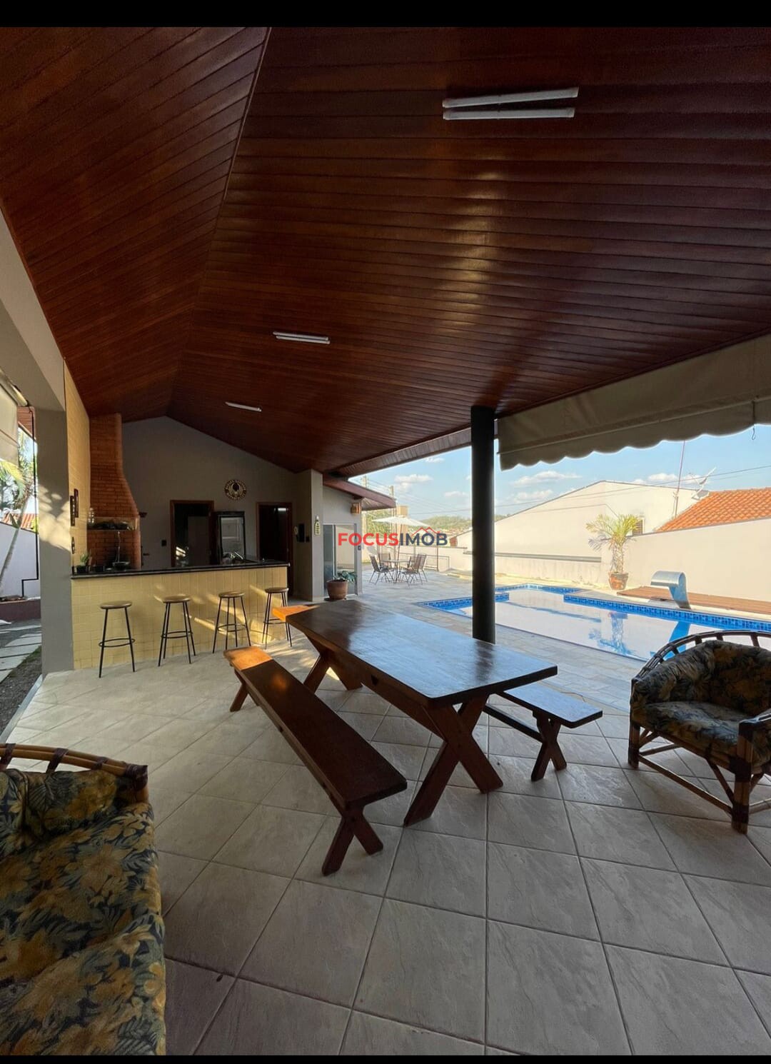 Casa moderna à venda com lazer completo e energia fotovoltaica