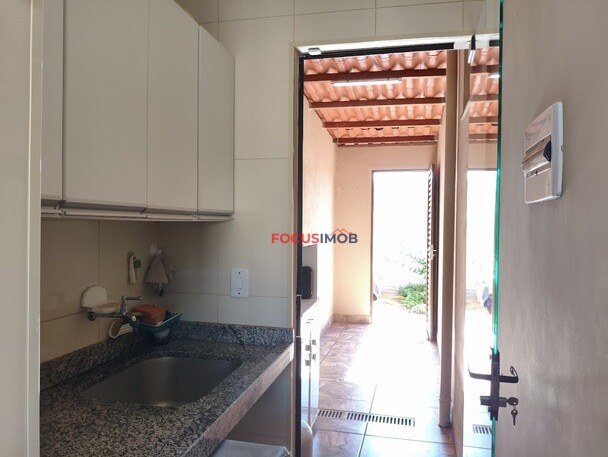 Ótima casa Portal do Lago - Mogi Guaçu - 2 Dormitórios