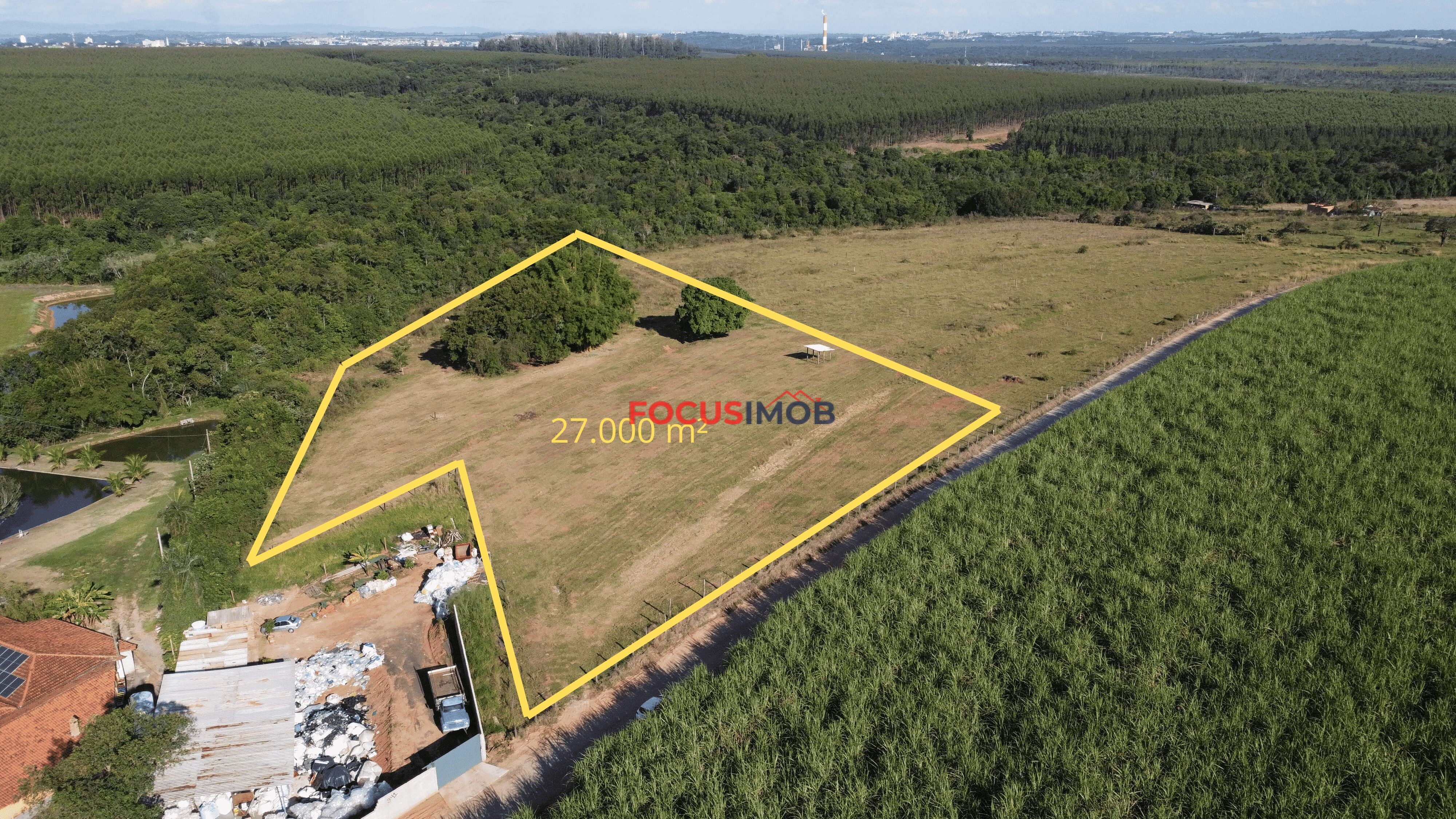Área de 27.000 m² à Venda com Fácil Acesso e Excelente Localização