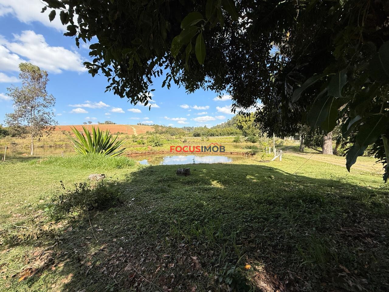 Oportunidade!!! Pesqueiro em pleno funcionamento com possibilidade para rede hoteleira