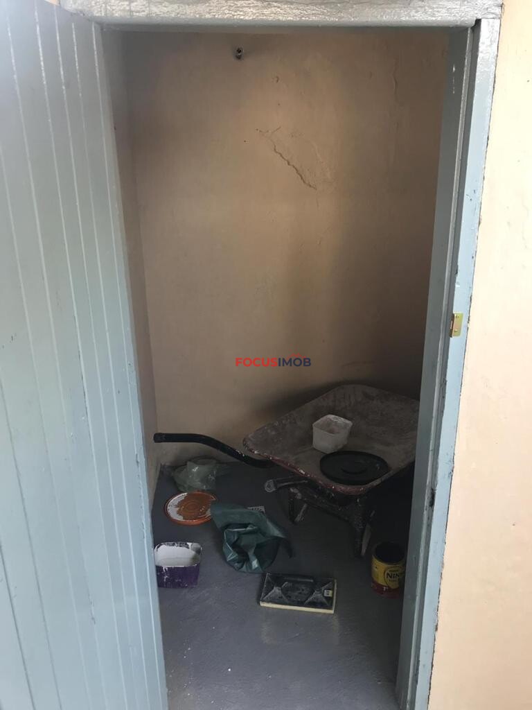 Excelente Oportunidade! 2 Casas no Mesmo Terreno com Potencial Comercial - Itapira/SP