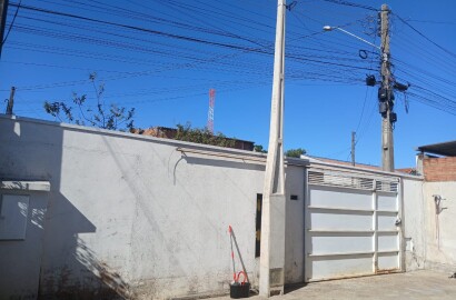 CASA A VENDA NO JARDIM YPÊ 7 - MOGI GUAÇU