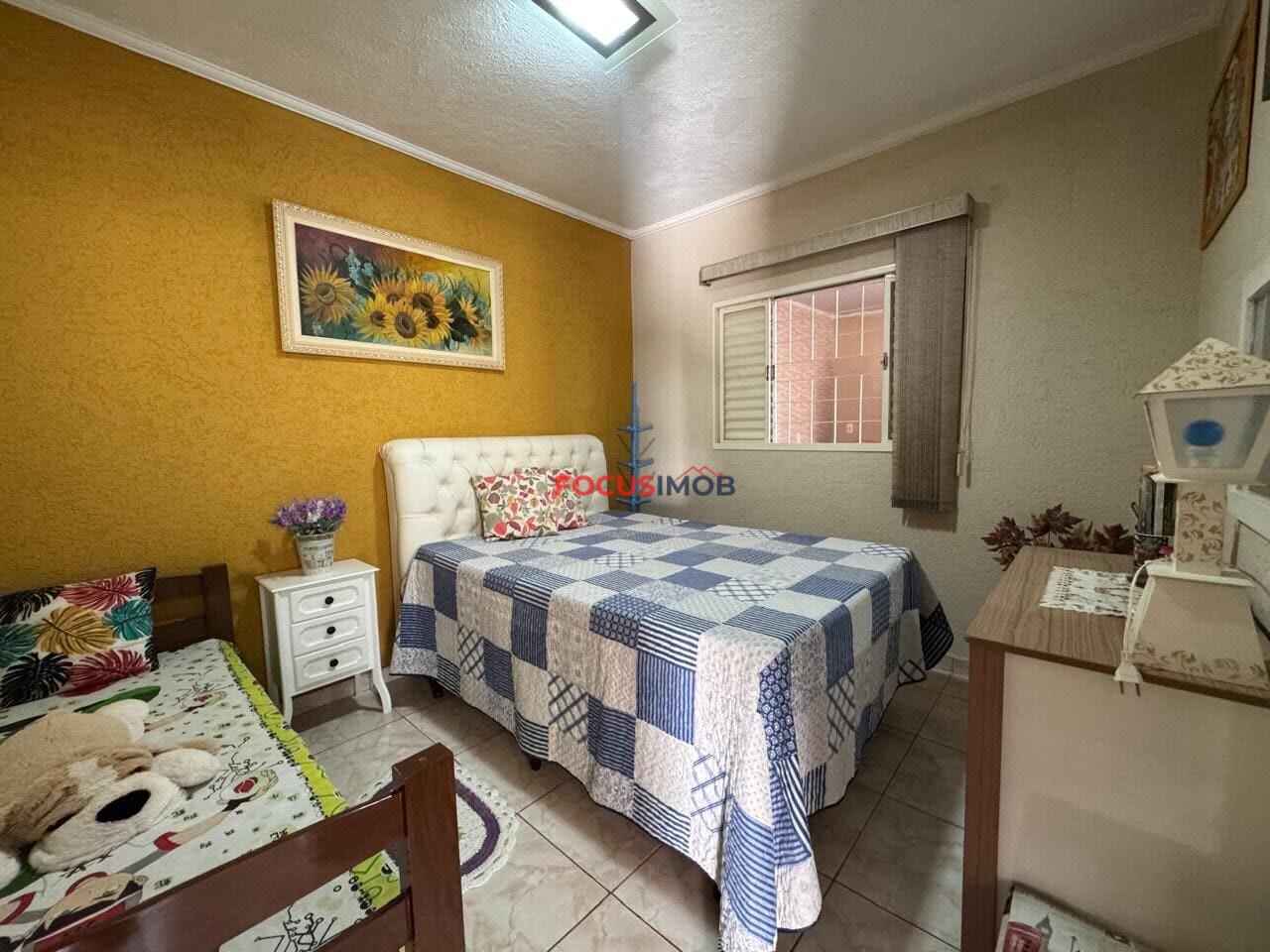 Casa Ampla à Venda com 3 Quartos e Terreno de 300 m²