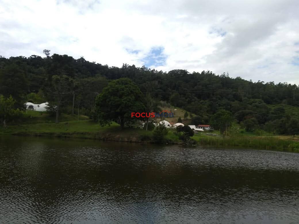 Sítio em AMPARO