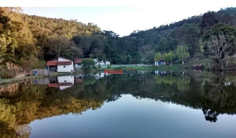 Sítio em AMPARO