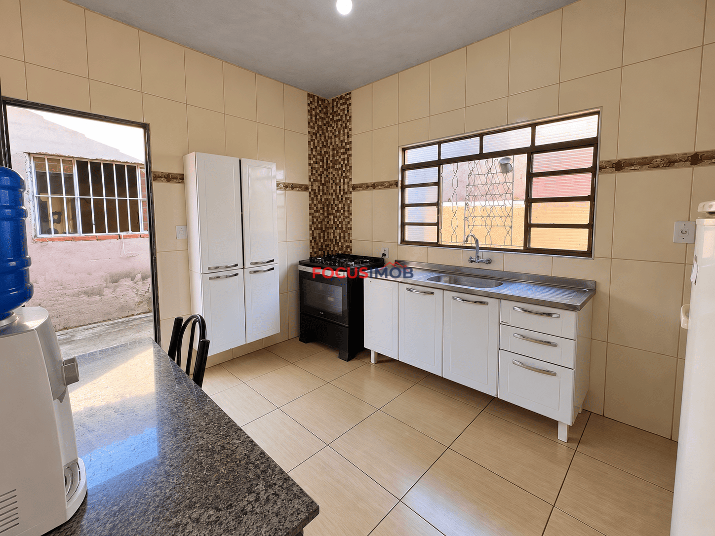 Casa à Venda no Jardim Canaã II – 2 Dormitórios, Quintal e Garagem com Portão Automático – Mogi Guaçu/SP