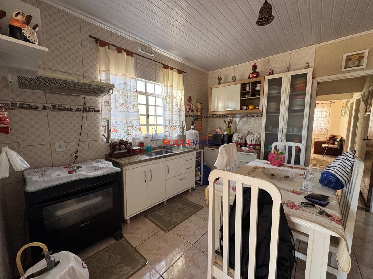 Casa Ampla à Venda com 3 Quartos e Terreno de 300 m²