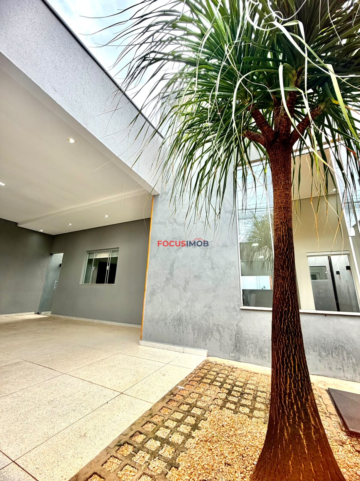 CASA A VENDA NO JARDIM INPERIAL - MOGI GUAÇU