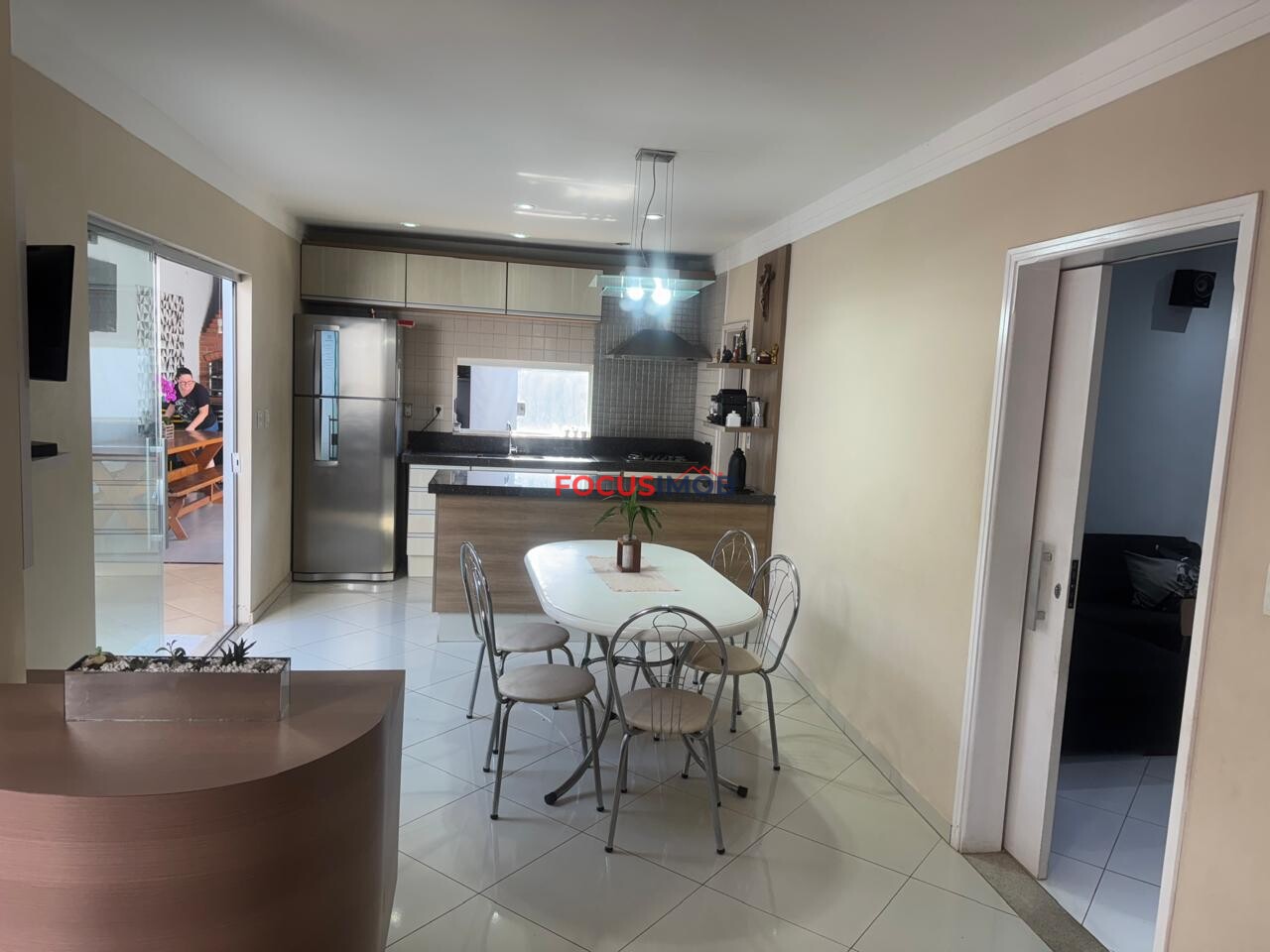 LINDA CASA COM PISCINA À VENDA – JARDIM CASA GRANDE | MOGI GUAÇU/SP