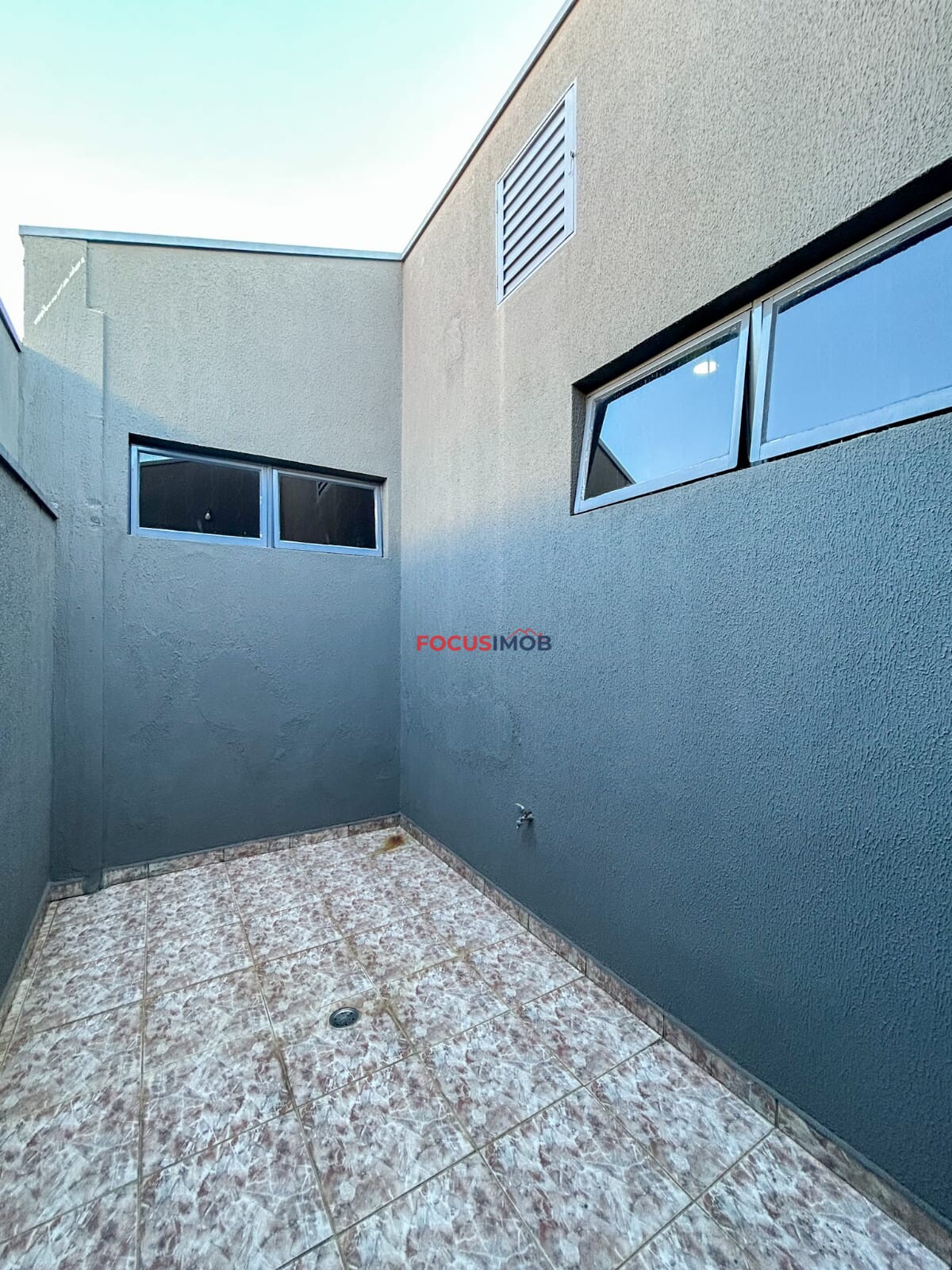 CASA DISPONÍVEL NO JARDIM SANTO ANTÔNIO - MOGI GUAÇU