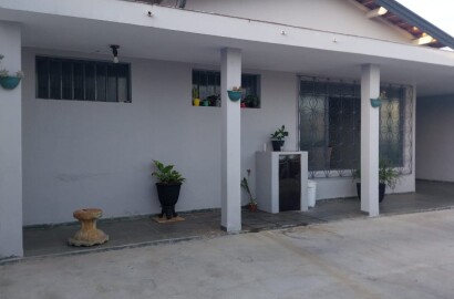 Casa no bairro Cambuí - Mogi Guaçu - 3 Dormitórios