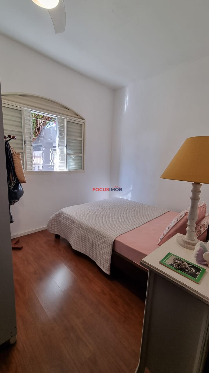 Excelente Imóvel com 3 Dormitórios Próximo ao Centro, Completa com Espaço Gourmet e Quintal