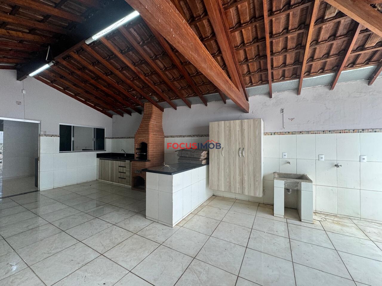 Casa Completa no Jardim Canaã + Ponto Comercial Integrado