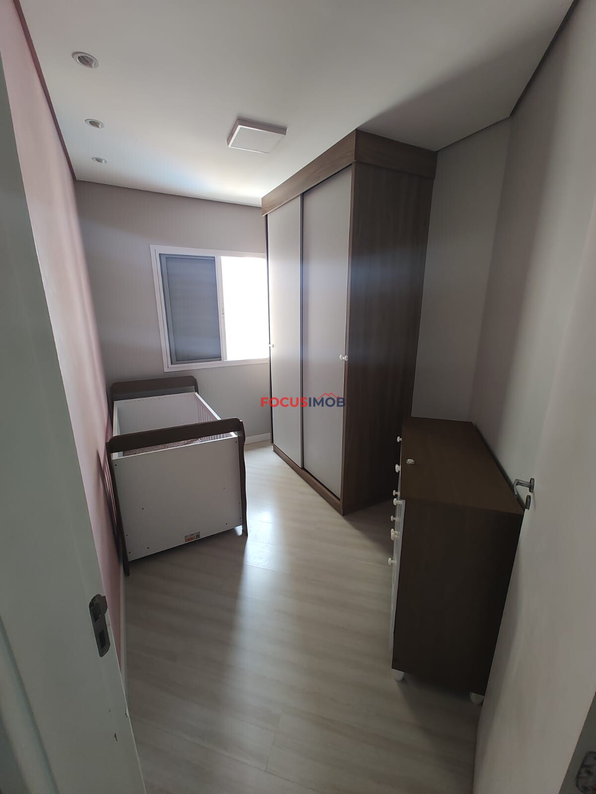 Seu Novo Lar no Residencial Oregon! 2 Dormitórios, Sala com Painel e Cozinha Planejada