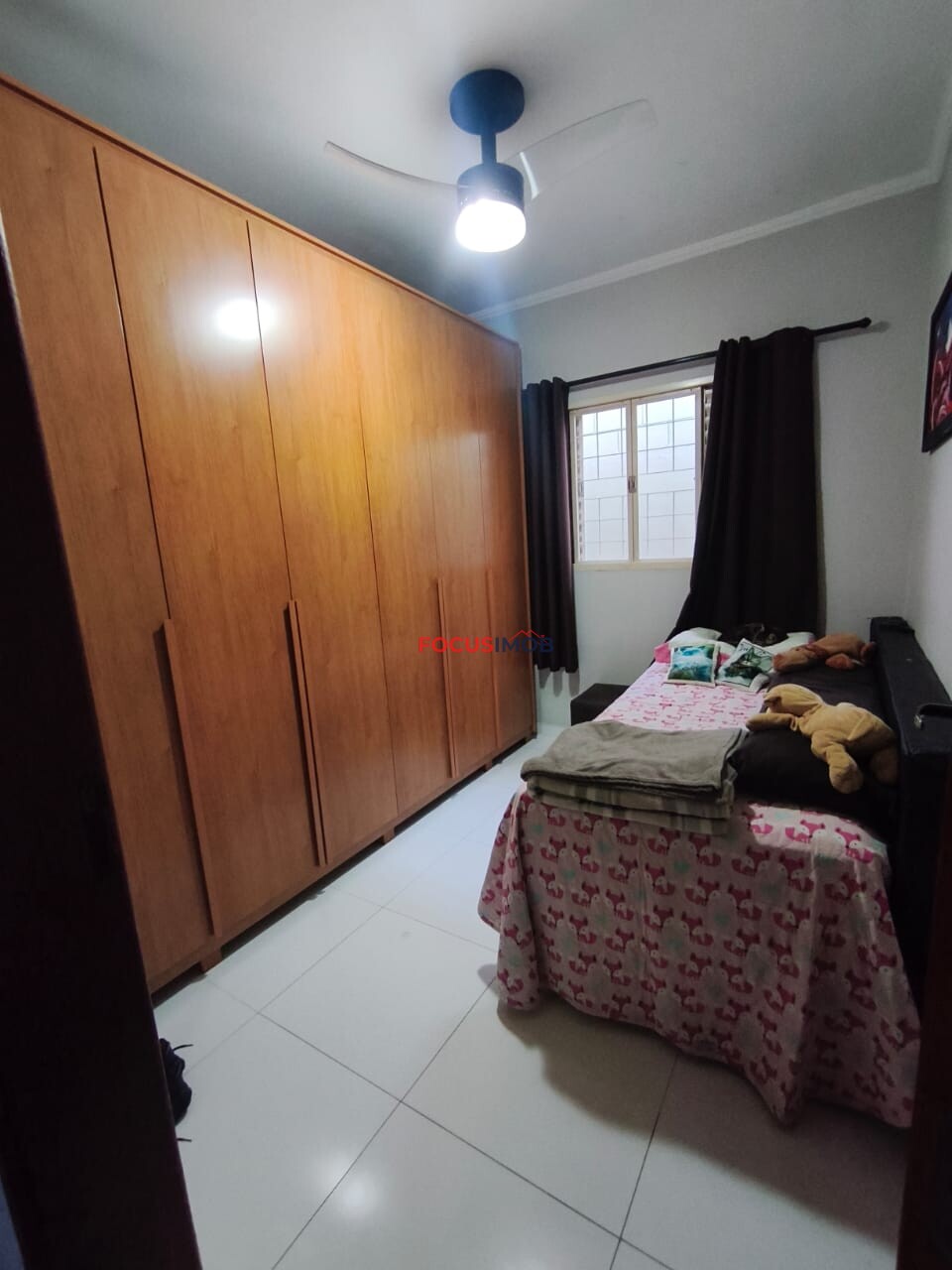 CASA  NO CONDOMÍNIO DR. FALSETTI – MOGI GUAÇU/SP- 3 DORMITÓRIOS