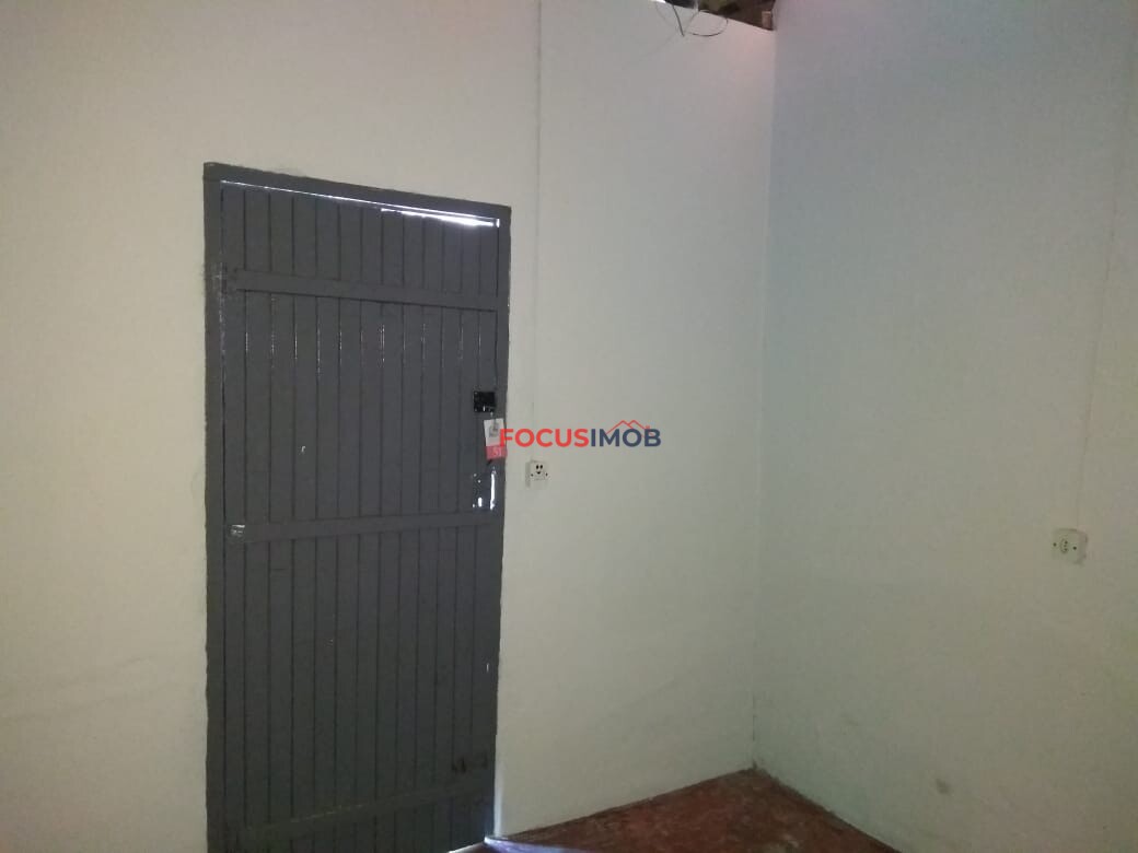 Excelente Oportunidade! 2 Casas no Mesmo Terreno com Potencial Comercial - Itapira/SP