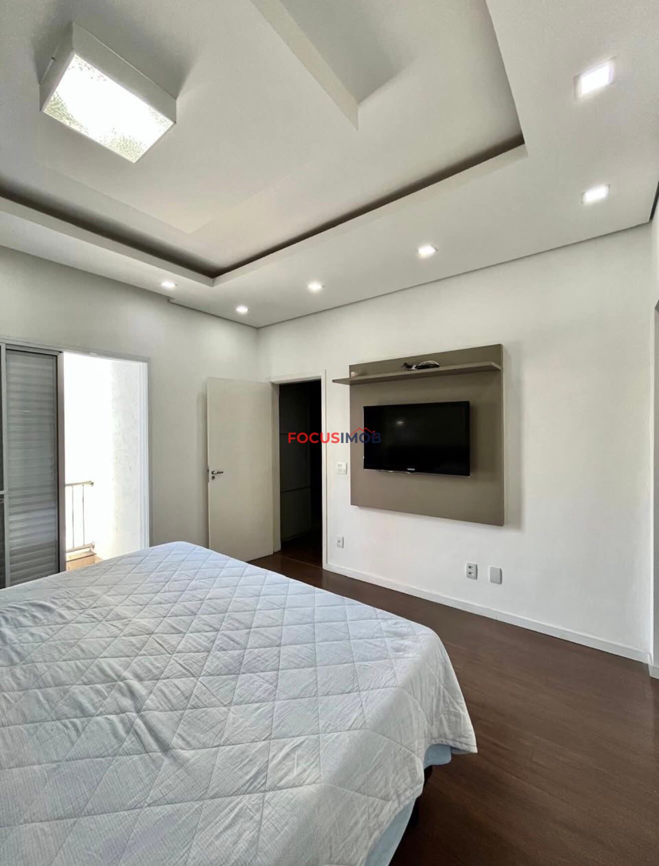 Lindo Sobrado no  Condomínio Europa - Mogi Guaçu -  4 Dormitórios