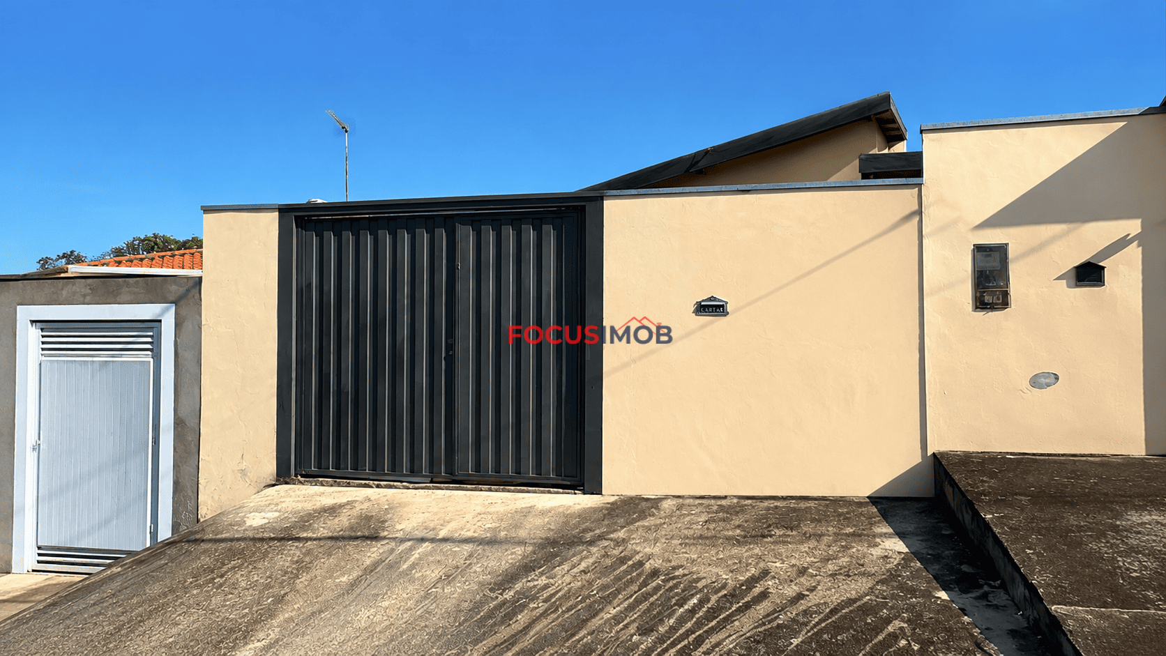 Casa com 1 Dormitório, Garagem e Quintal à Venda no Jardim Munhoz – Mogi Guaçu/SP