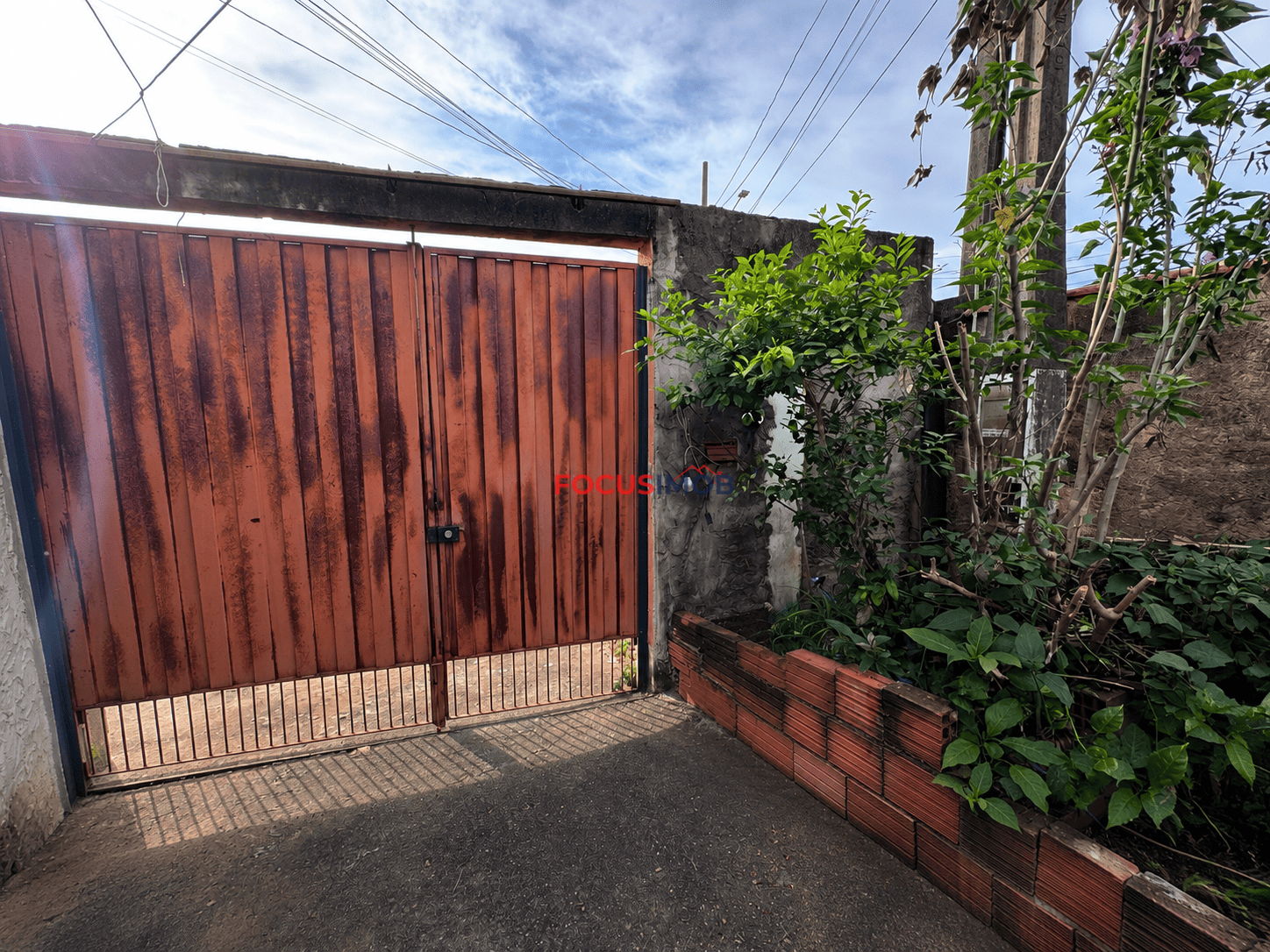 Casa com 2 Residências no Mesmo Terreno à Venda – Tucura, Mogi Mirim/SP